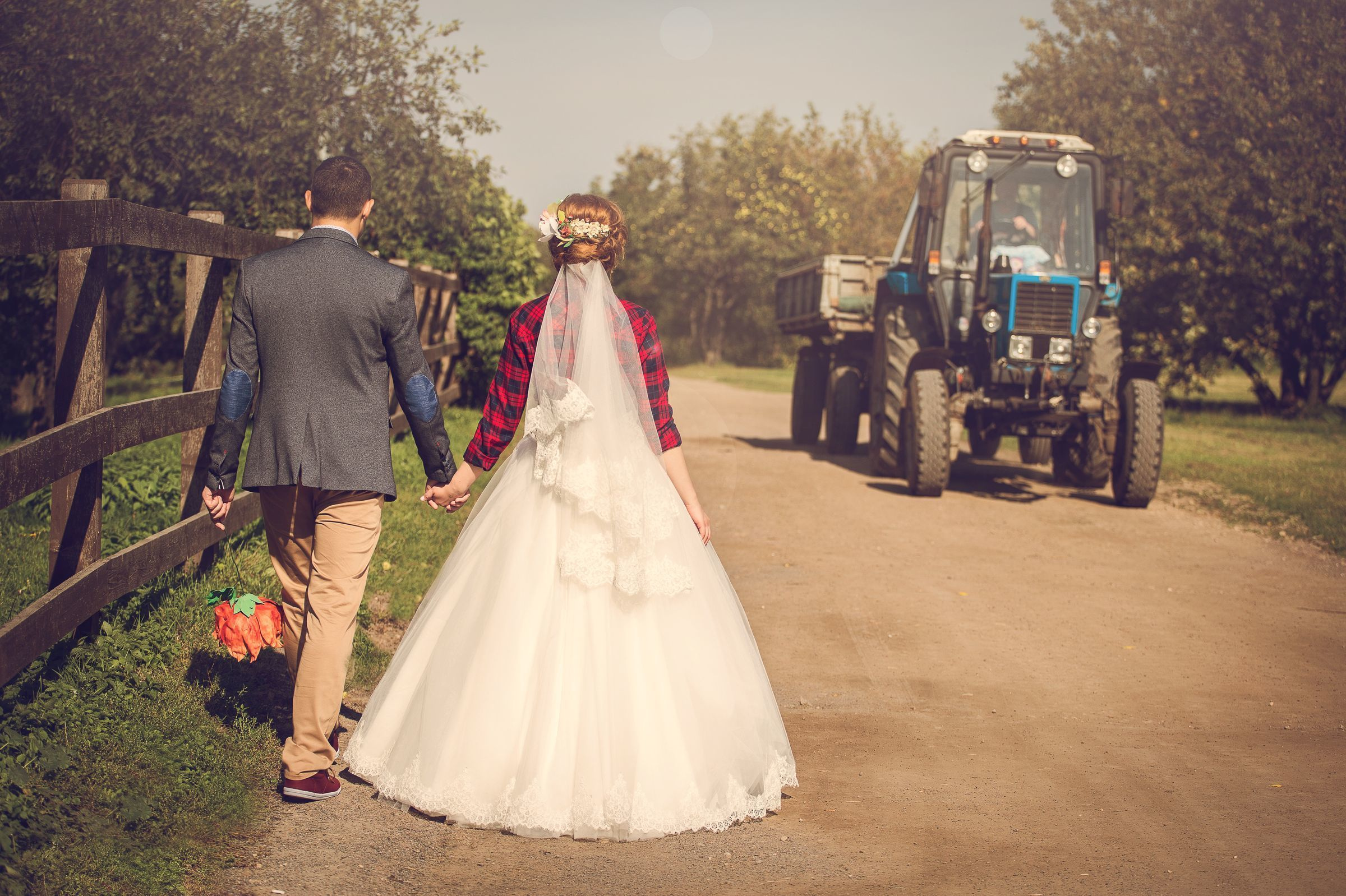 свадебная прогулка жениха и невесты в Царицыно 