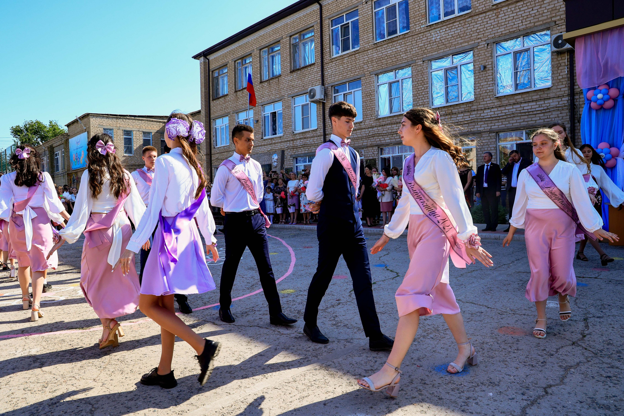 ШКОЛА ПОСЛЕДНИЙ ЗВОНОК. Свадебный фотограф — видеограф в г. Астрахань Екатерина Юмашева