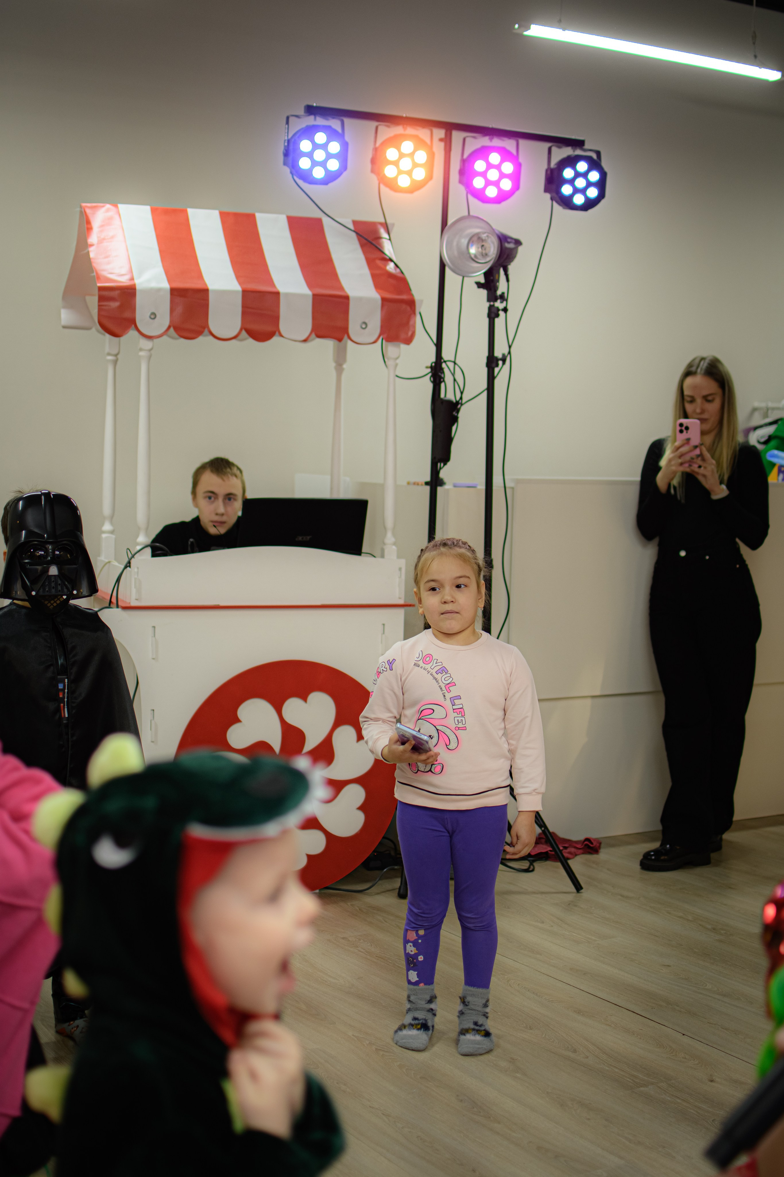 HAPPY NEW YEAR. Photokarish