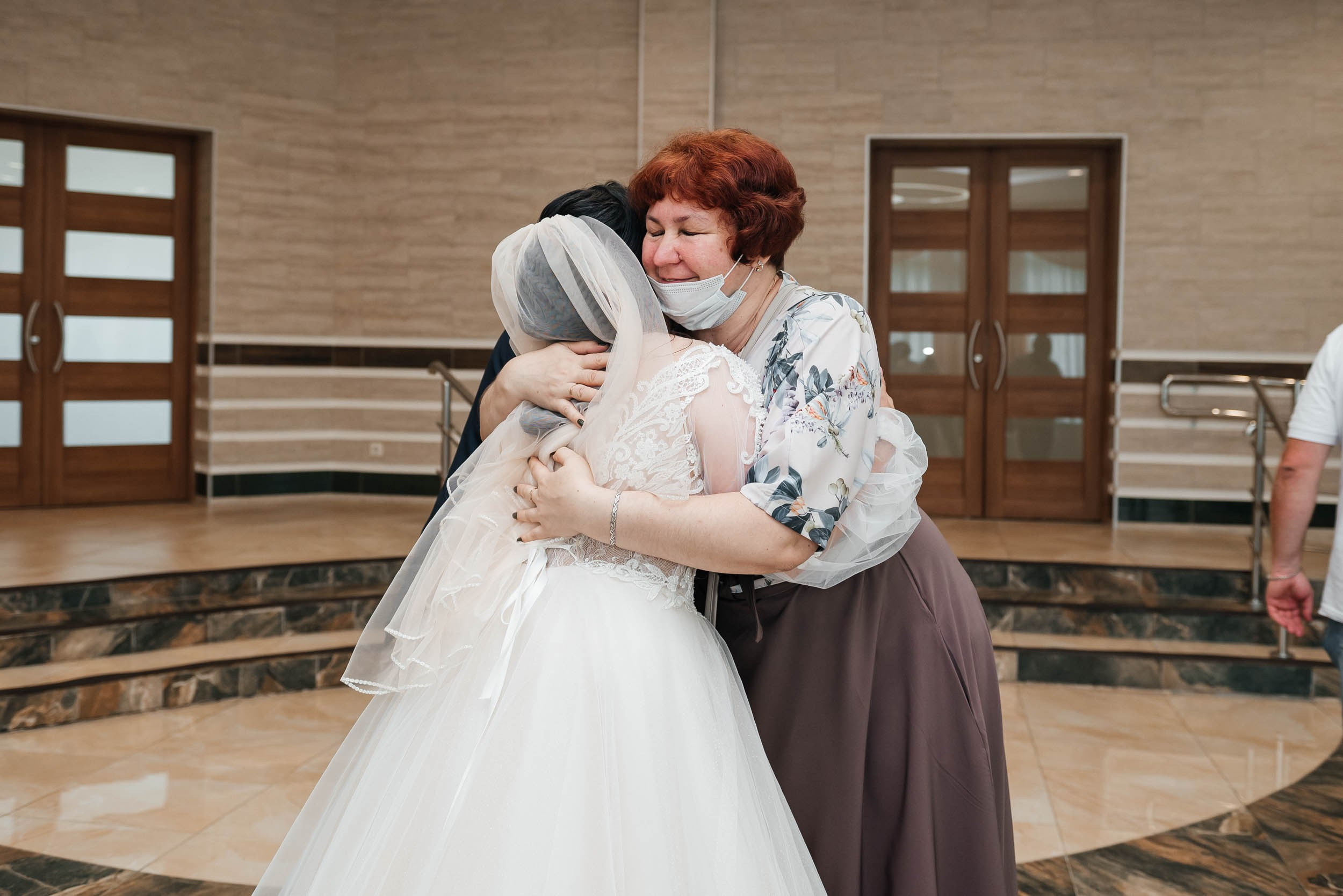 Свадебная фотосессия Царицынский парк. Фотограф Москва Настя Профотовна. Репортажные, свадебные и контент фотосессии