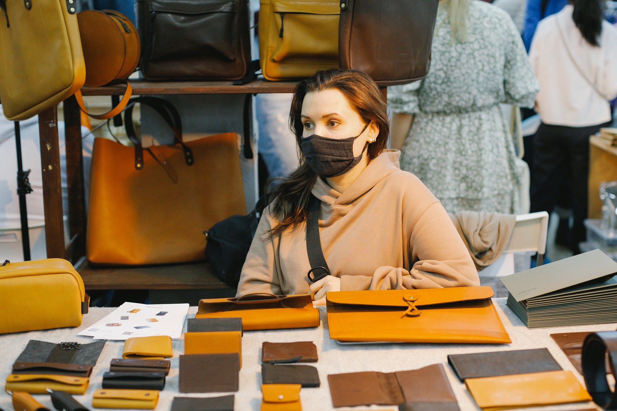 10–11 апреля 2021 на Трёхгорной мануфактуре / фото Иван Гущин. Фотоотчеты «Ламбада-маркета»