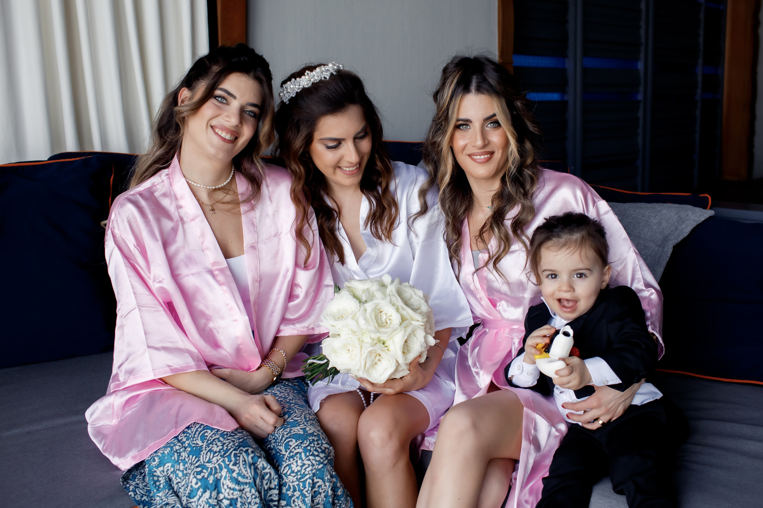 Свадьба с гостями на Пхукете. Фотограф на Пхукете в Таиланде