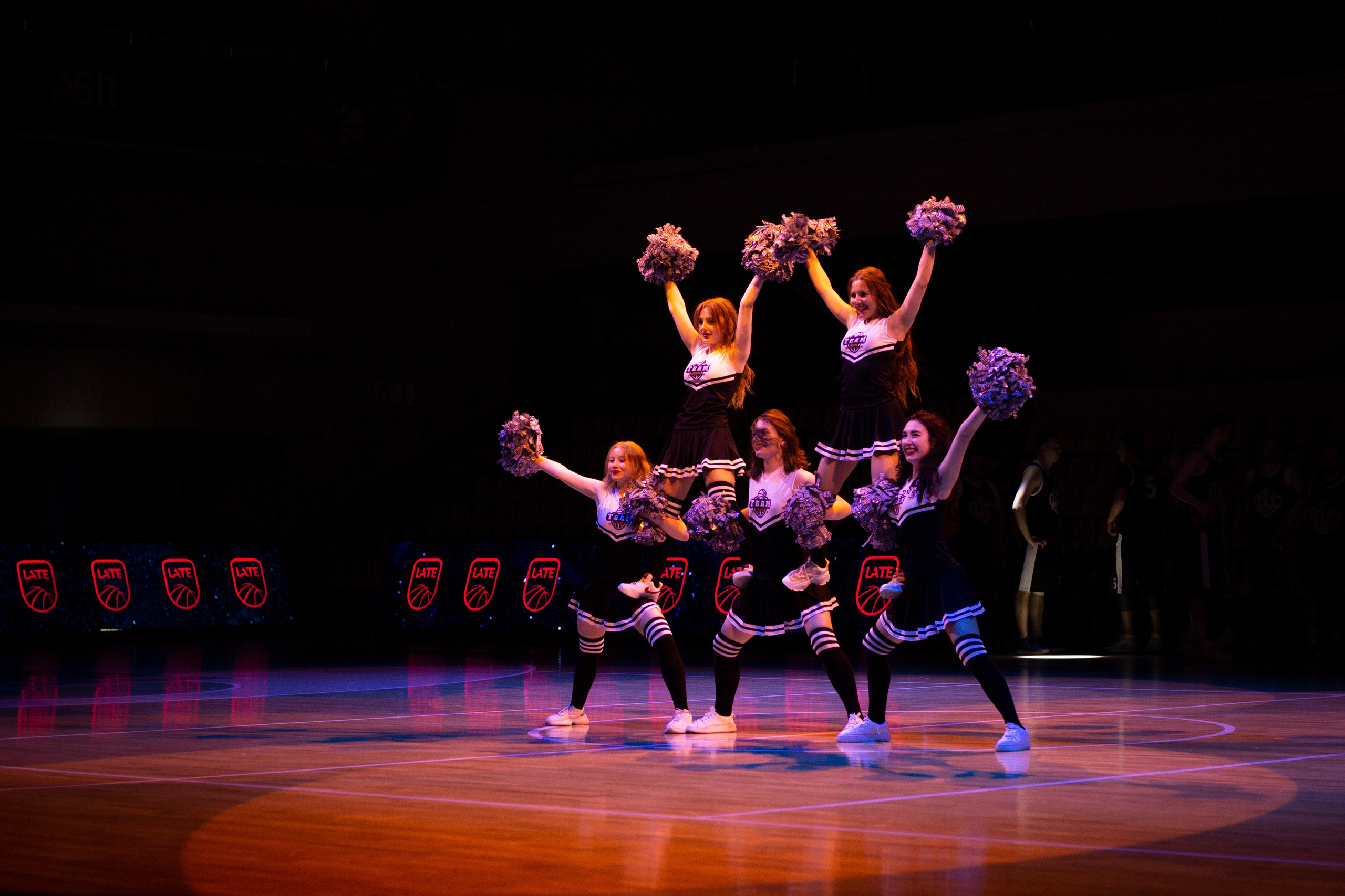 Фоторепортаж баскетбольного матча. Портретный и репортажный фотограф в Москве Кира Елинова