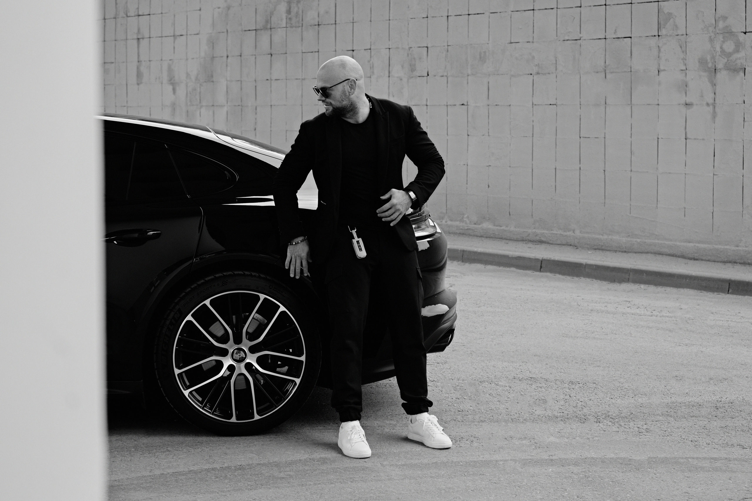 PORSCHE. NOIZOMAX Художественный фотограф в Дубай