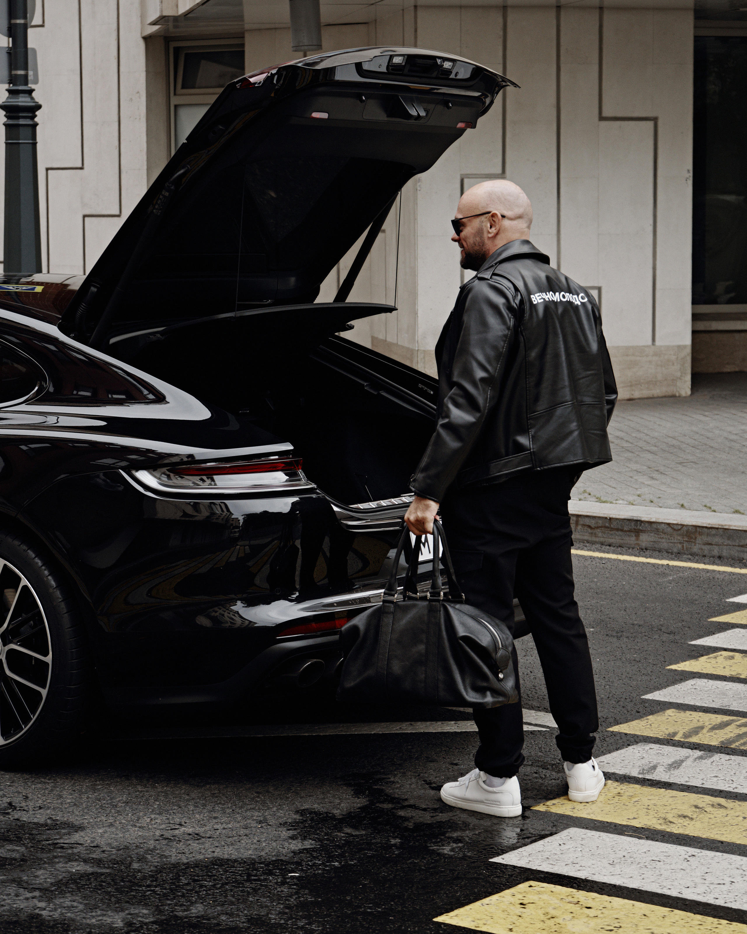 PORSCHE. NOIZOMAX Художественный фотограф в Дубай