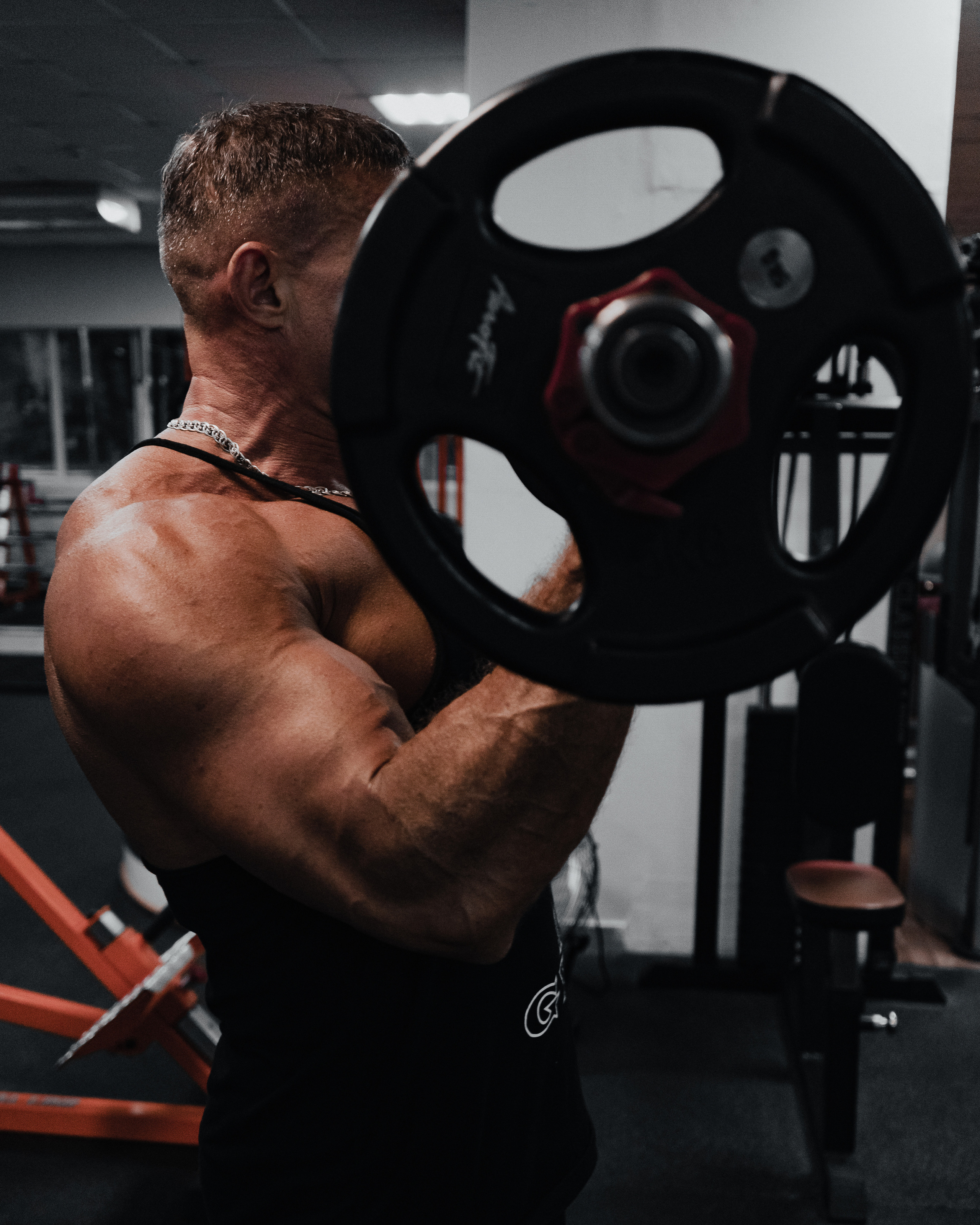 PASHA. NOIZOMAX Художественный фотограф в Дубай