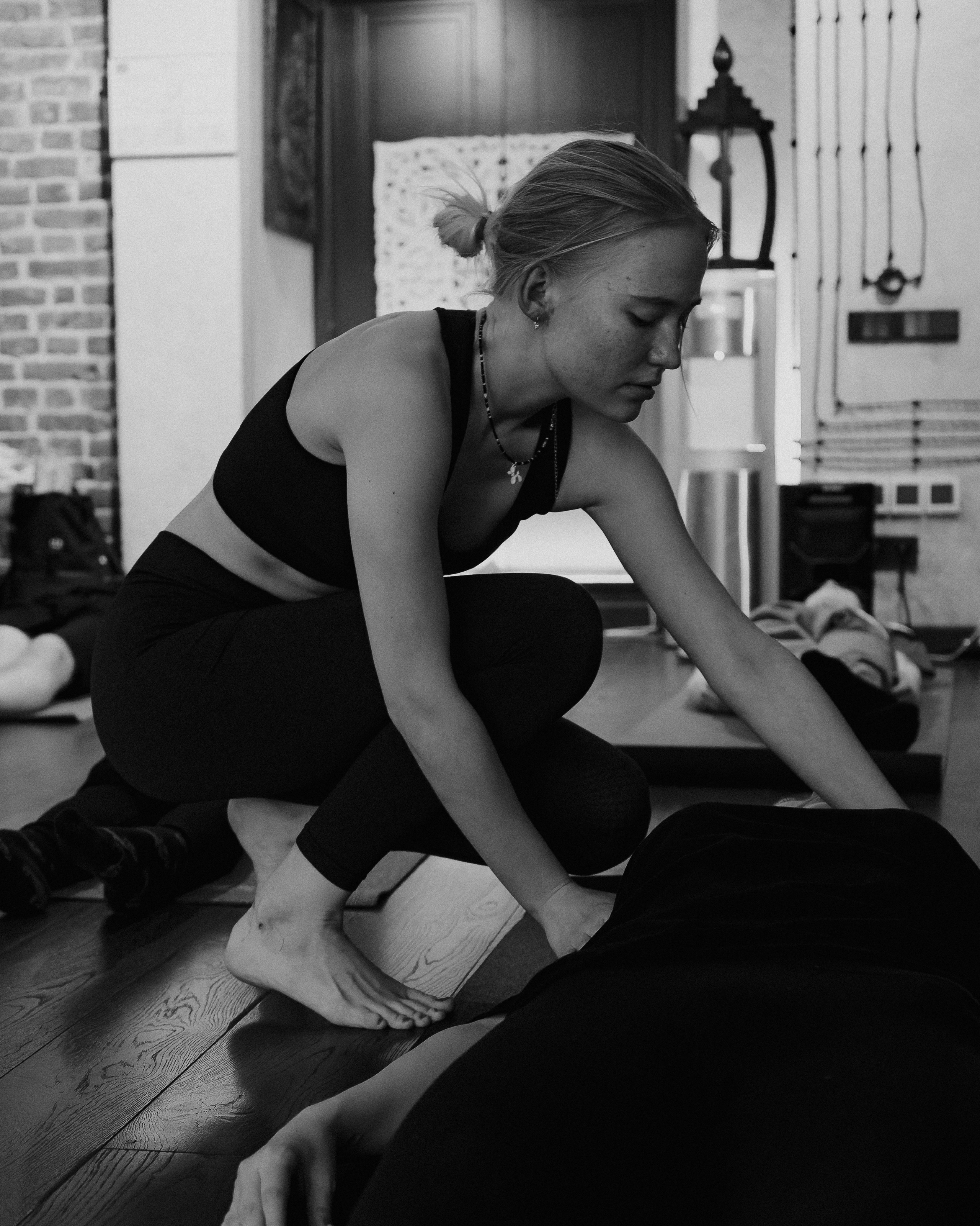 YOGA. NOIZOMAX Художественный фотограф в Дубай