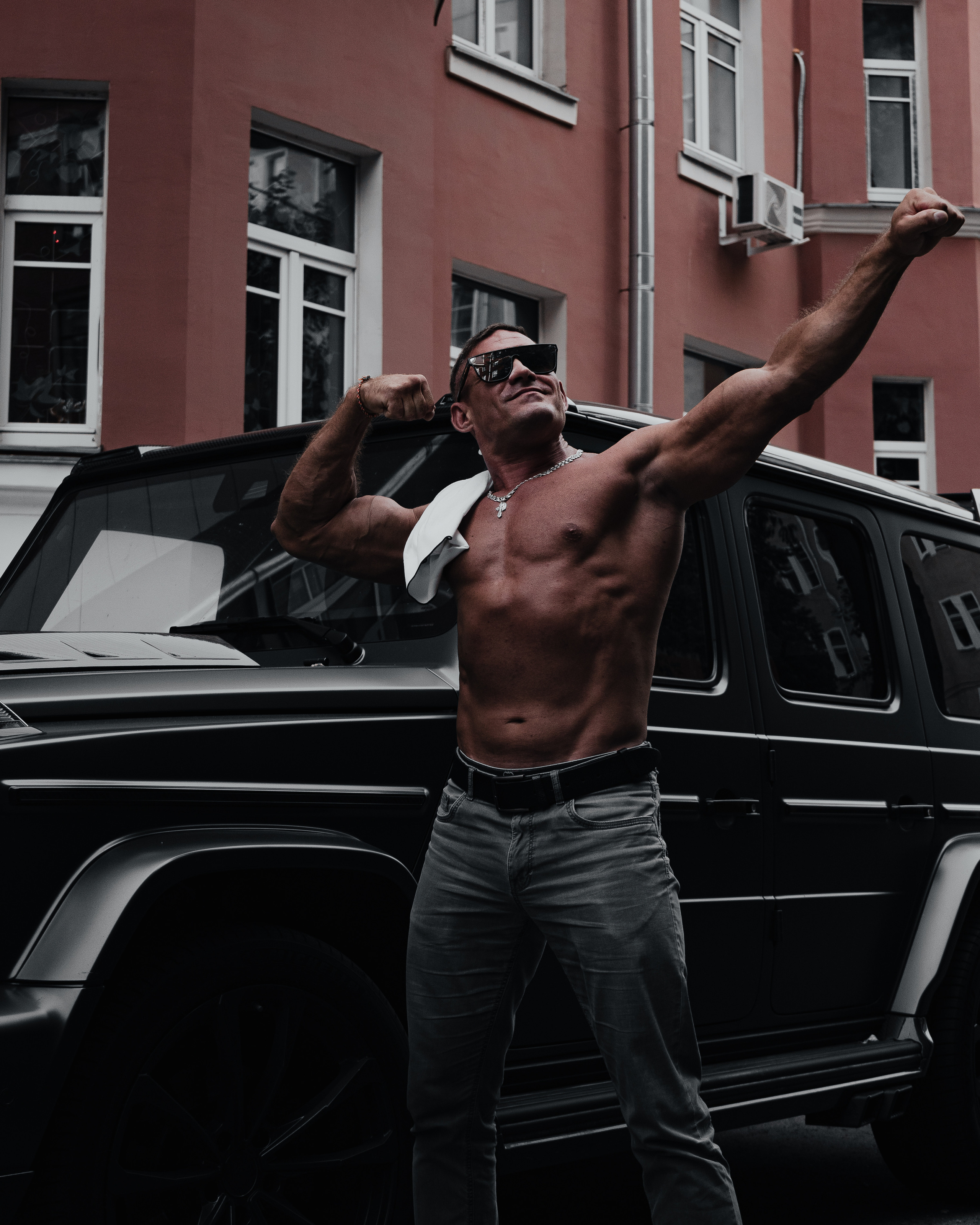 PASHA. NOIZOMAX Художественный фотограф в Дубай