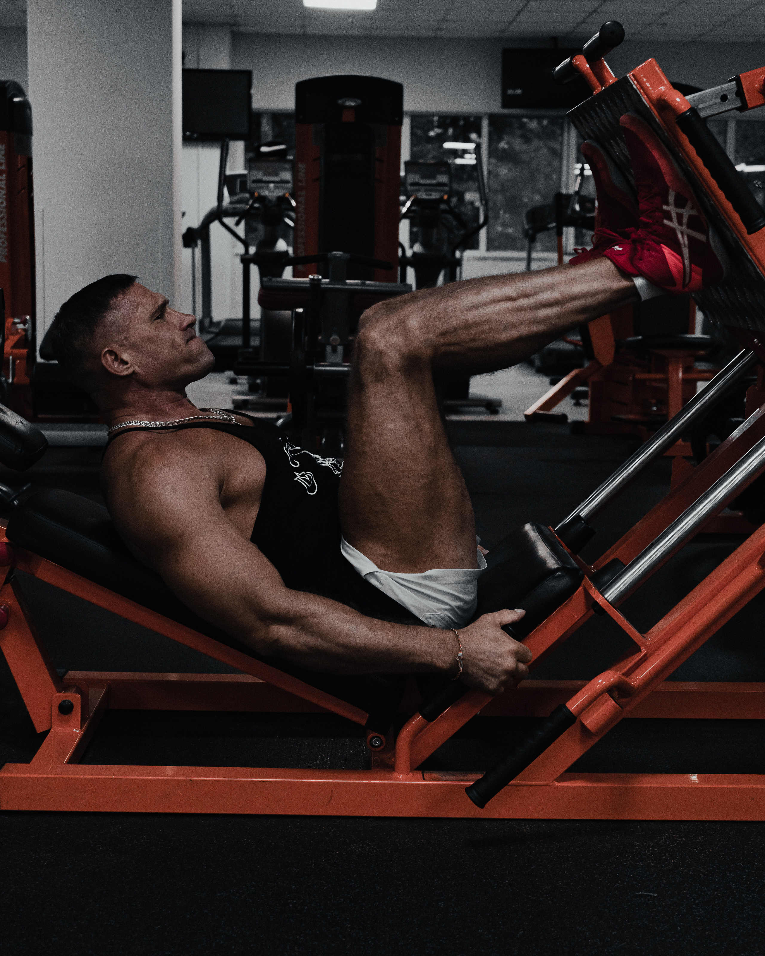 PASHA. NOIZOMAX Художественный фотограф в Дубай