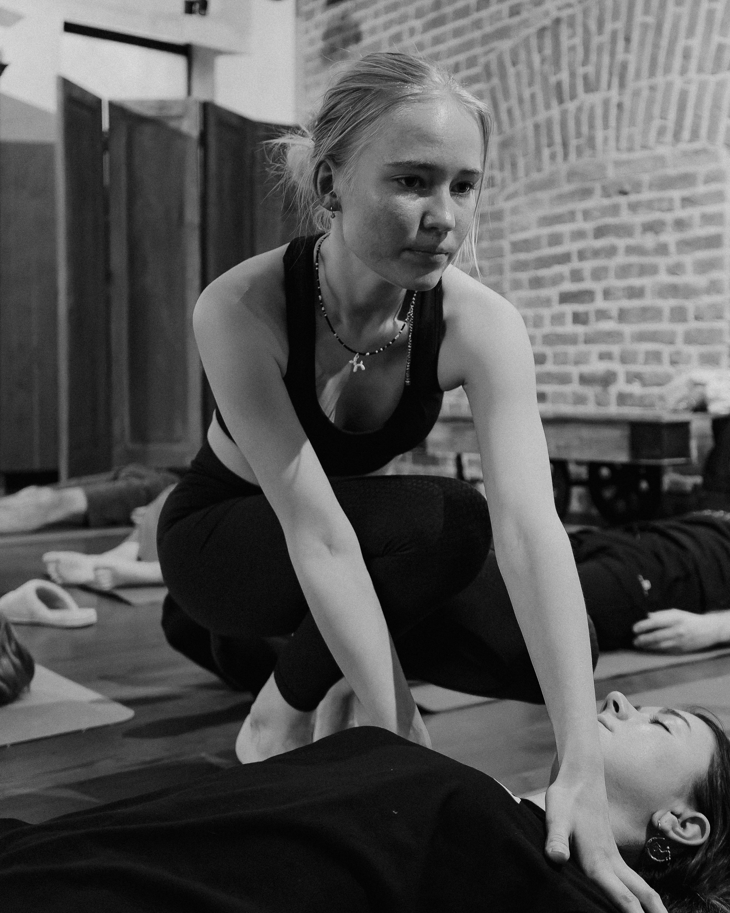 YOGA. NOIZOMAX Художественный фотограф в Дубай