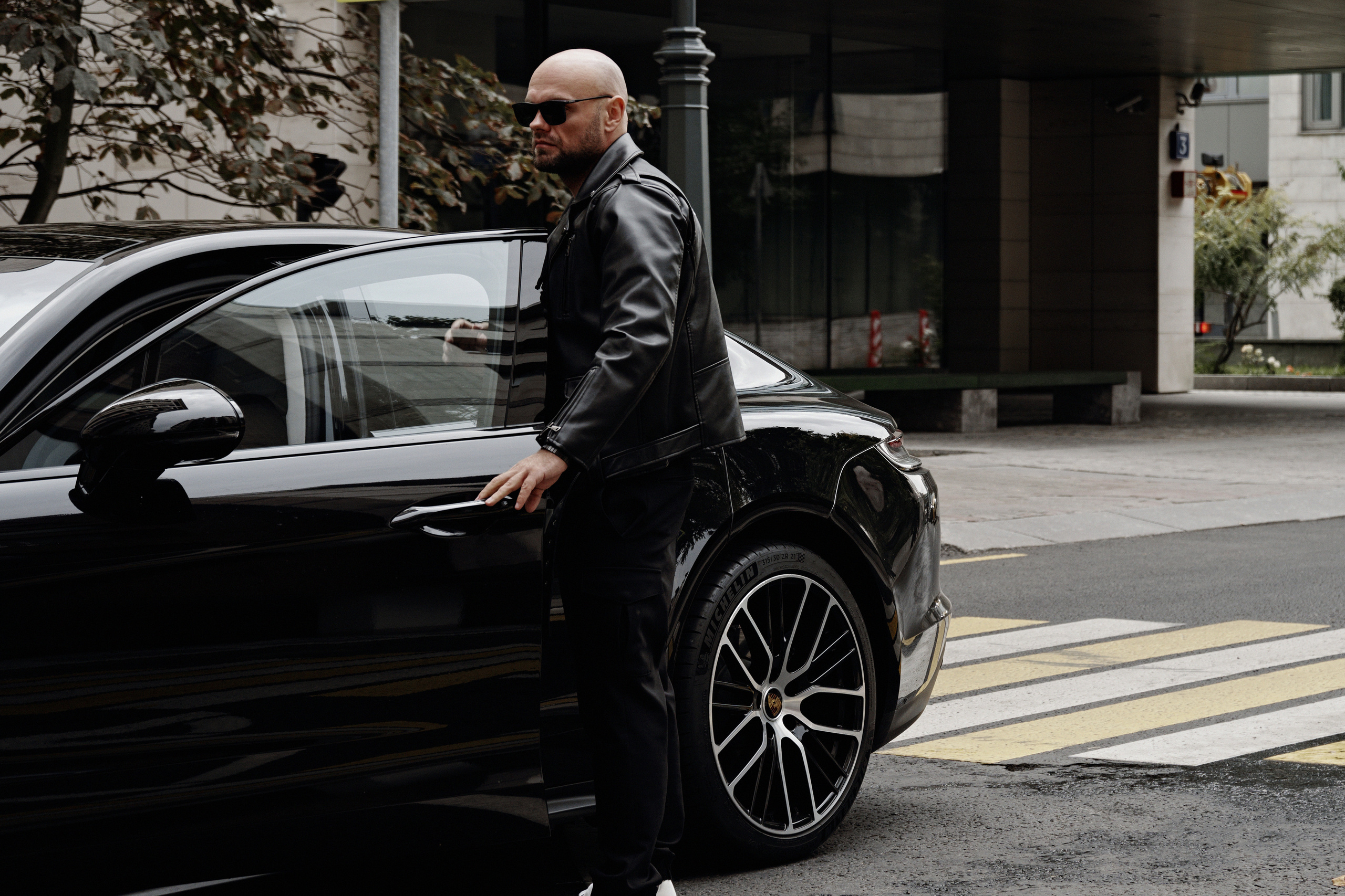 PORSCHE. NOIZOMAX Художественный фотограф в Дубай