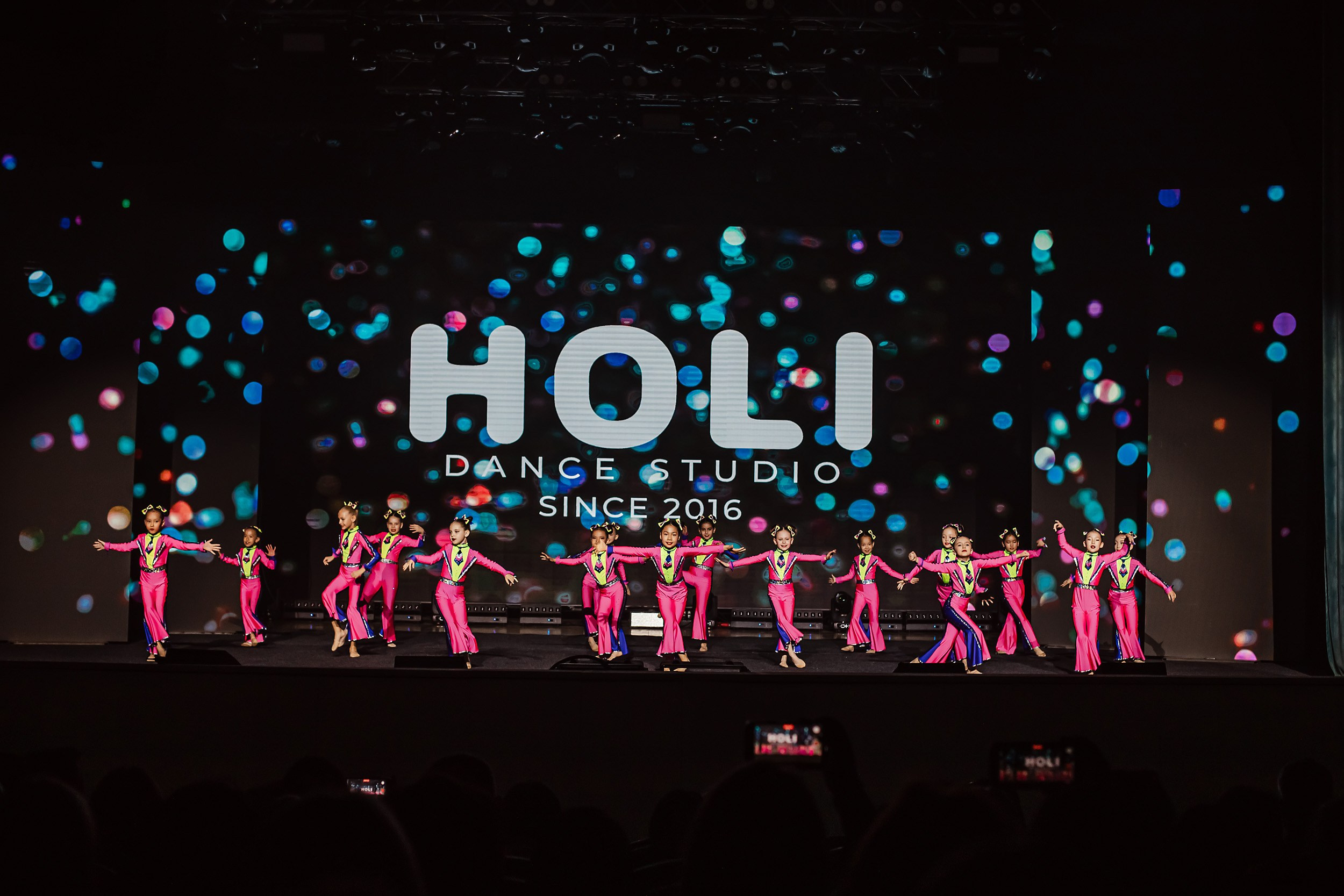 10 лет Holi Fance Studio | Part 1. Кипятком Павлодар