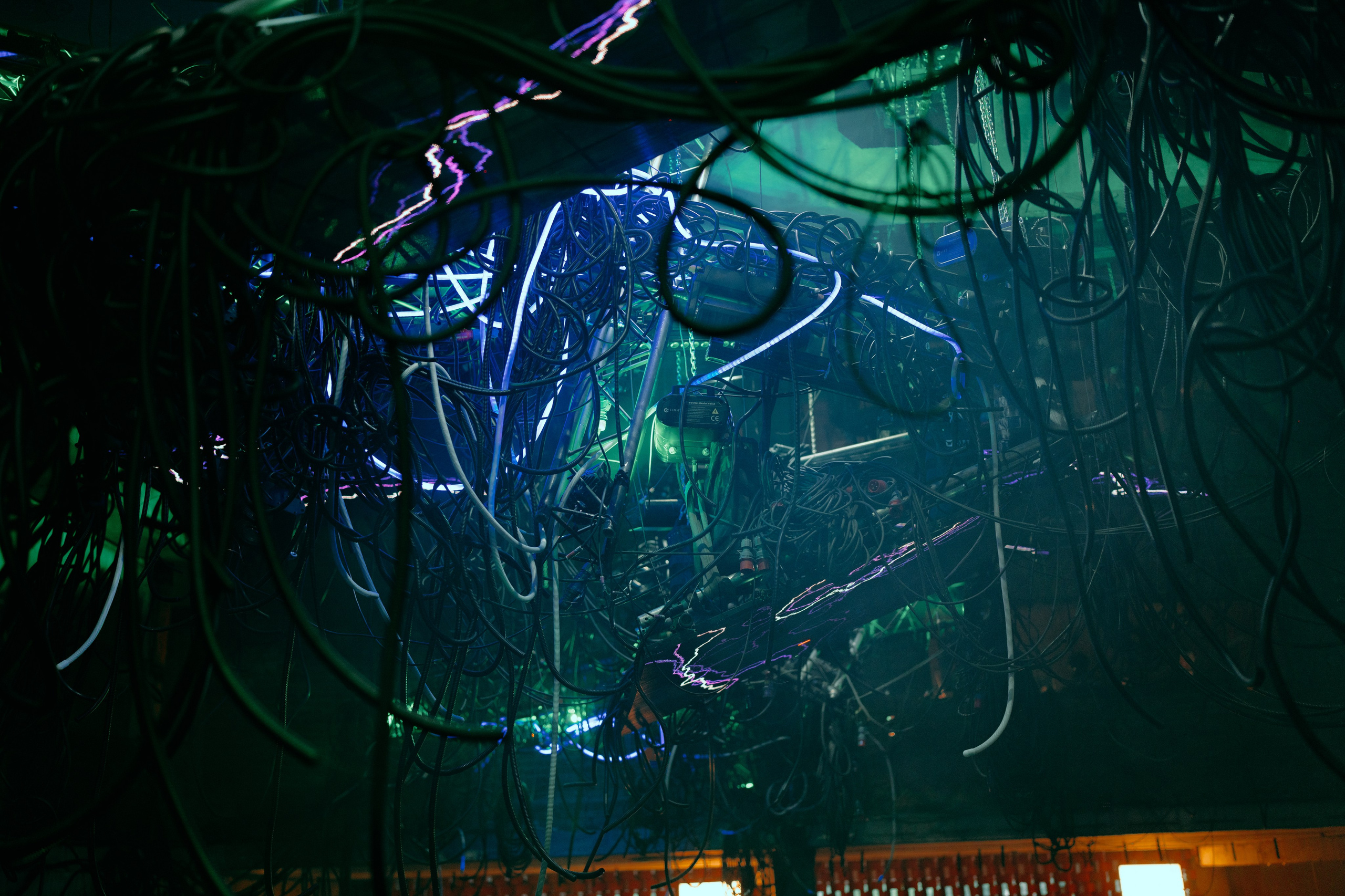 Outline 2024. @tomrus: Рустам Шагиморданов — фотограф