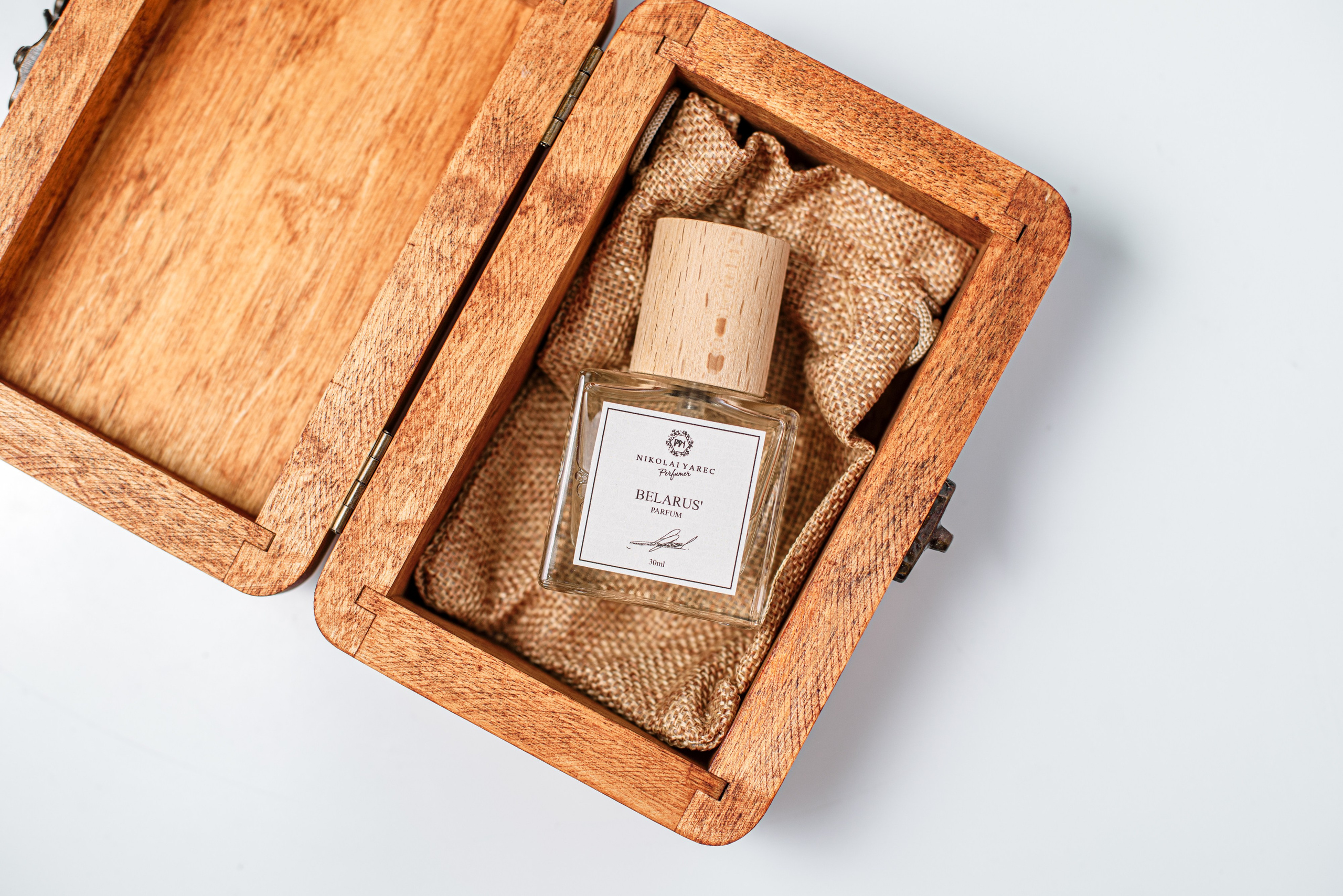 Парфюмер NIKOLAY YAREC // Минск, Беларусь. Фотограф Элина Брусенцева