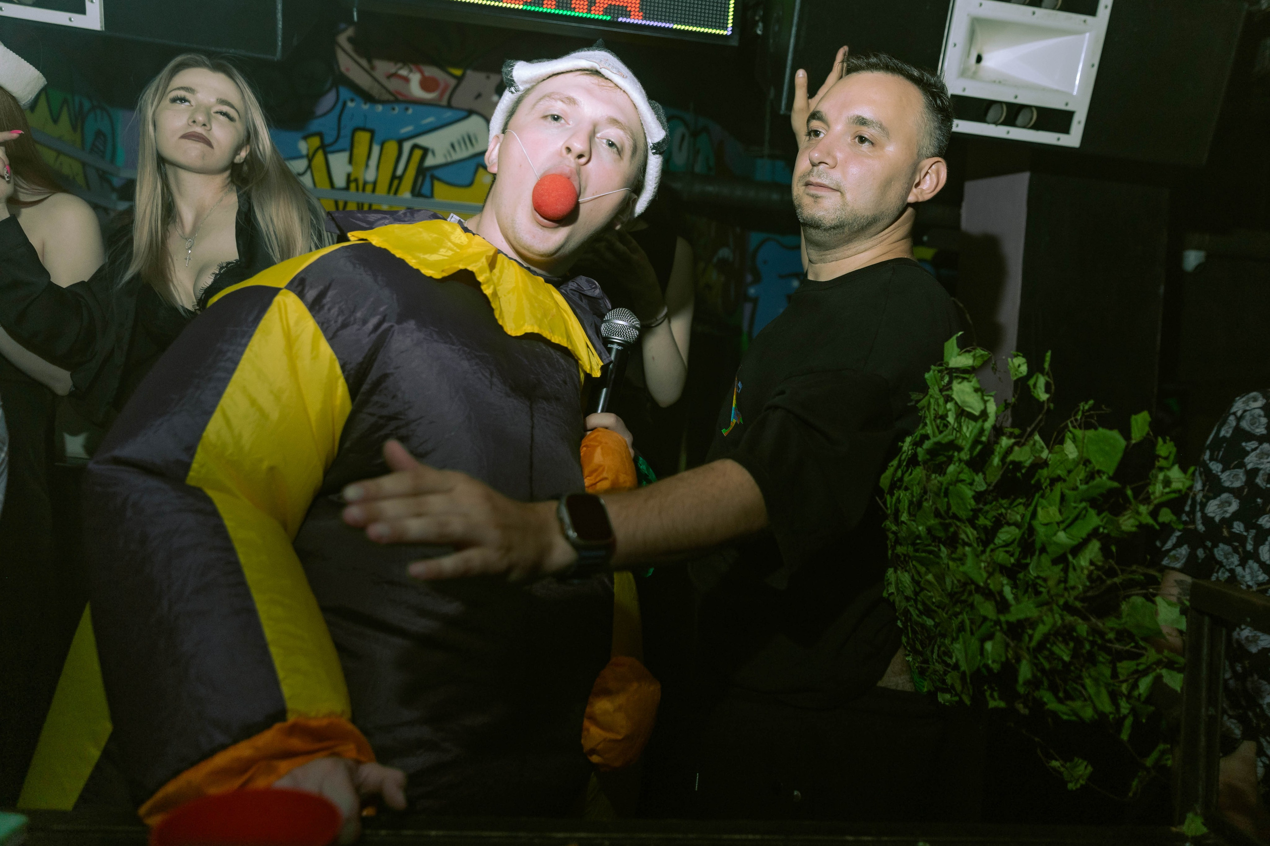 Mishka-bar 3. _Carpe diem_