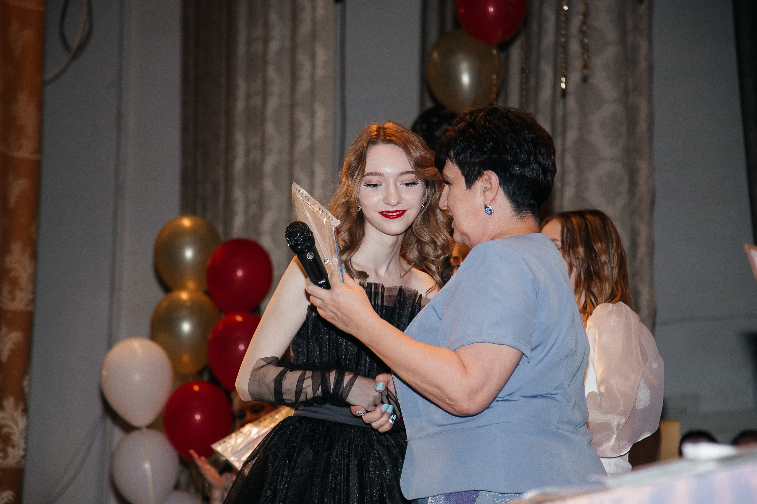 Выпускной. Креативный и женский Фотограф Омске Наталья Лебедева