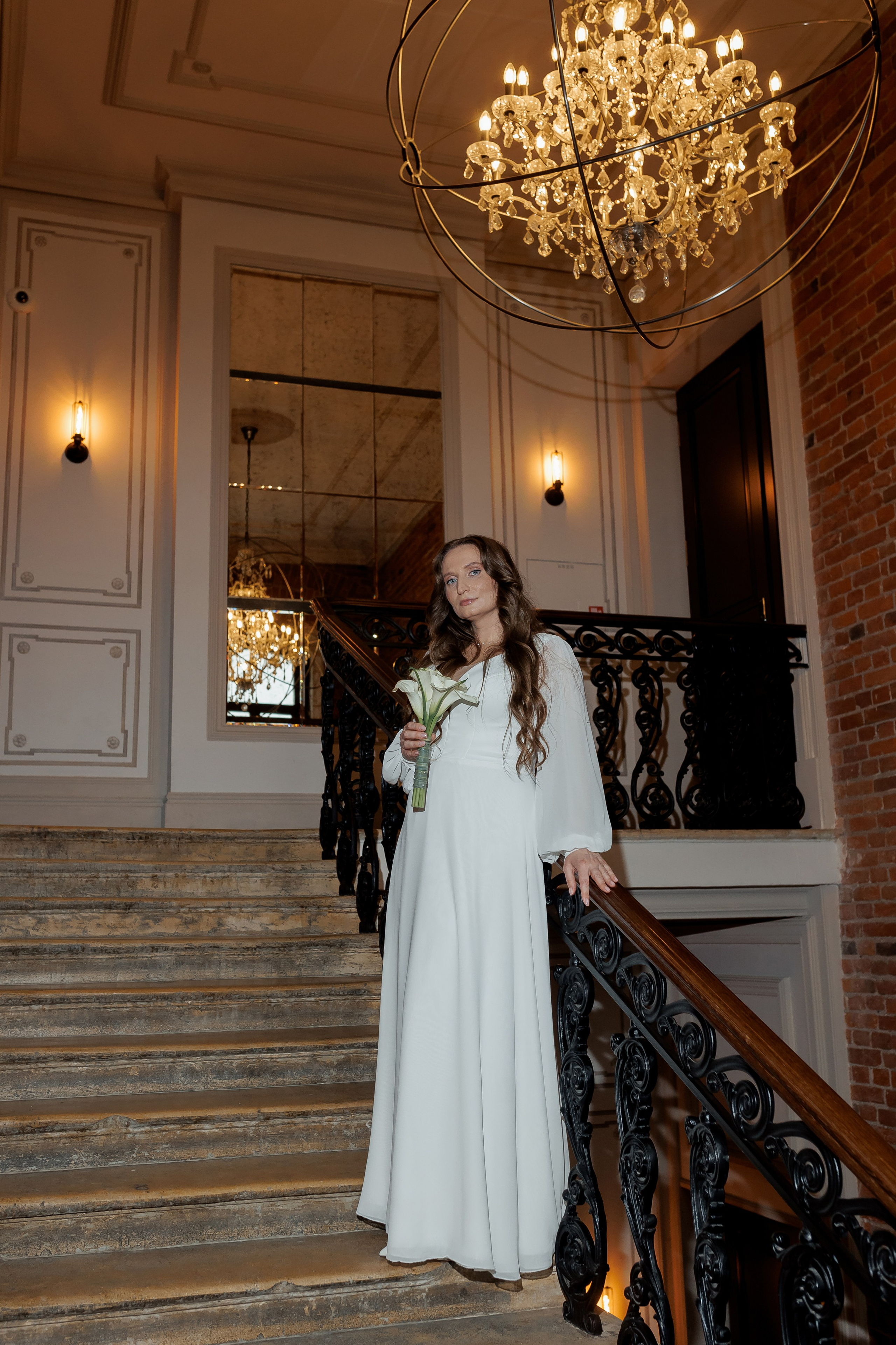 Свадебная фотосессия в отеле в Москве. Свадебный фотограф в Москве Дарья Олендарёва