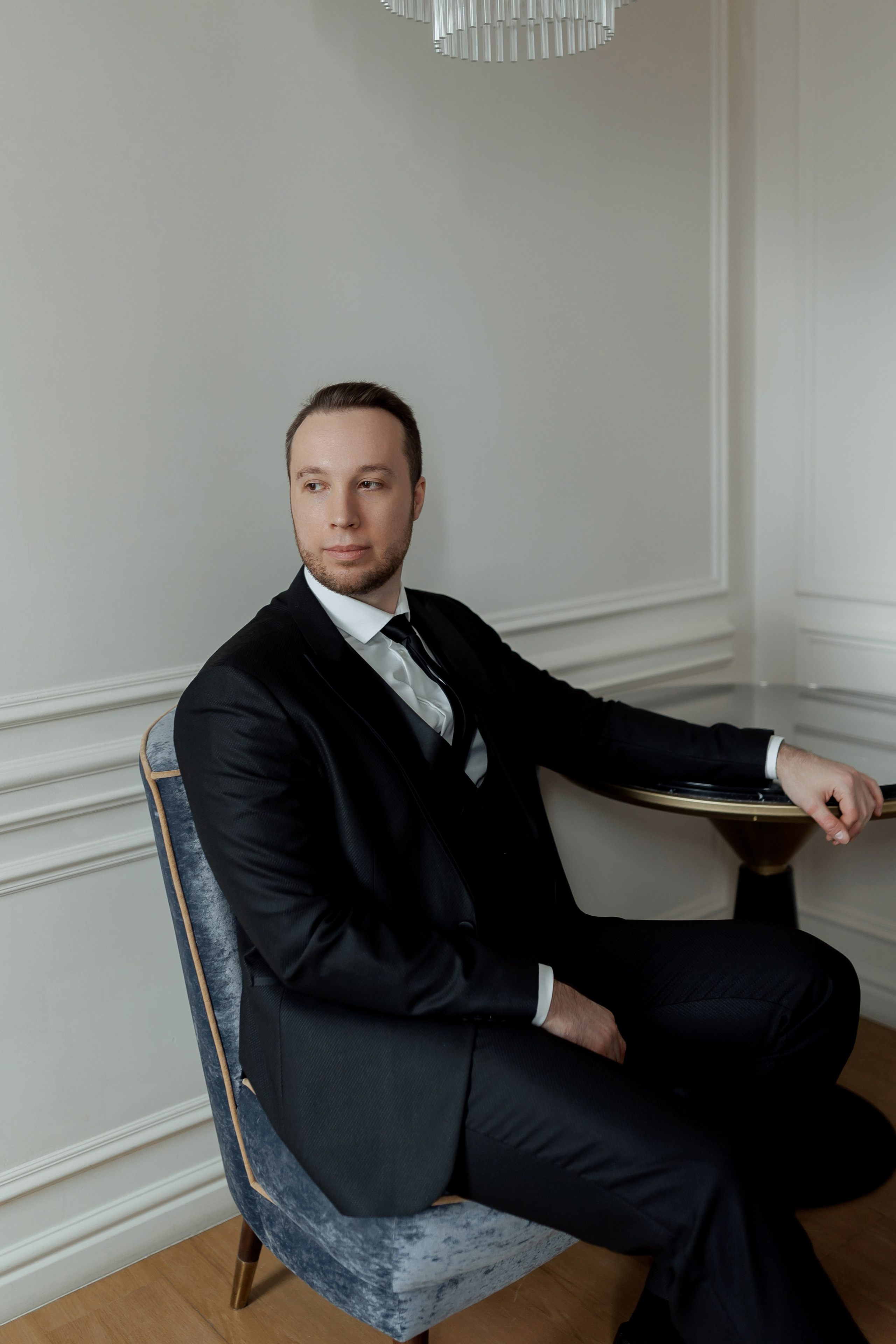 Свадебная фотосессия в отеле Marriott Imperial Plaza. Свадебный фотограф в Москве Дарья Олендарёва