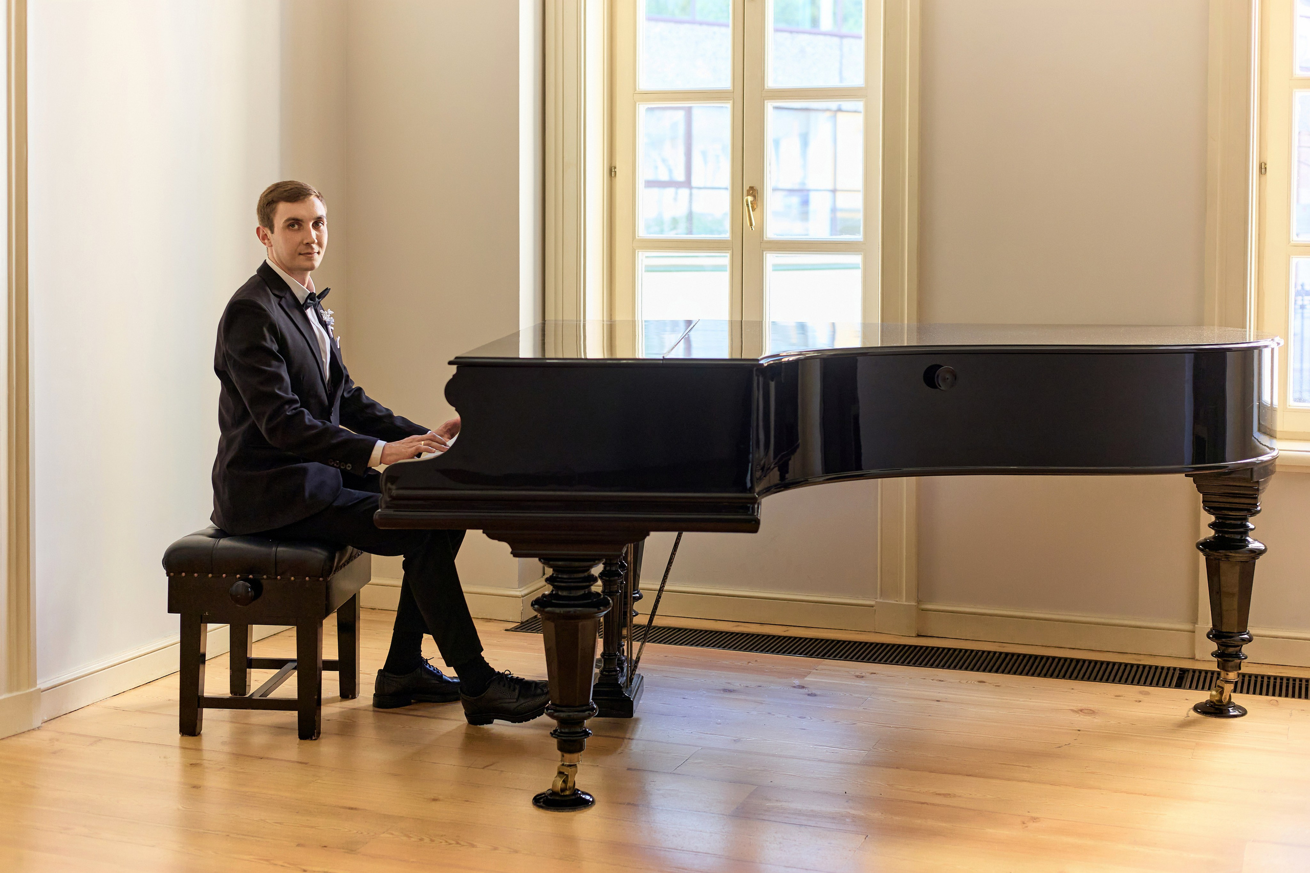 Свадебная фотосессия в Усадьбе Муравьёвых-Апостолов в Москве