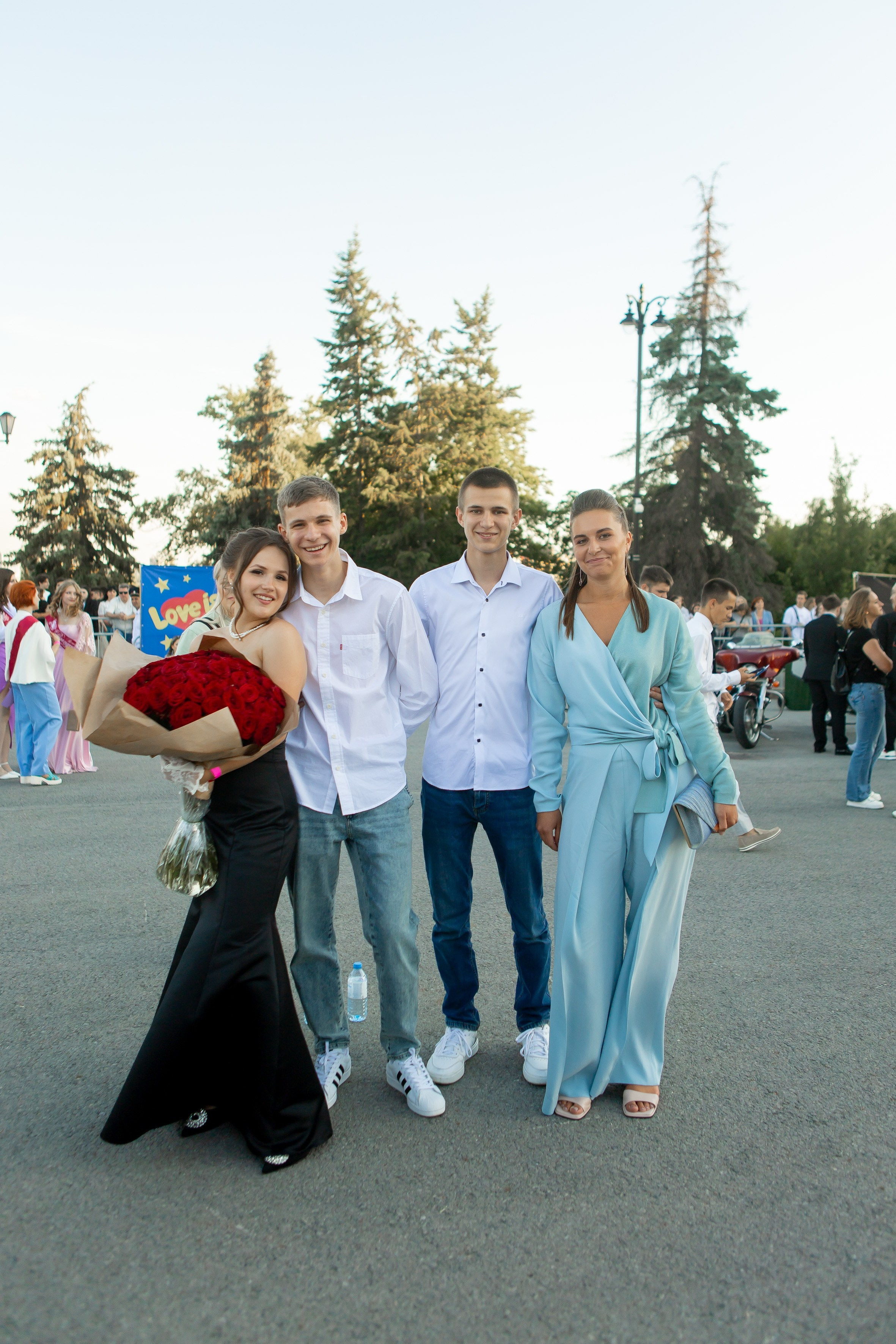 Выпускной Гимназия 12 2024 г. Свадебный и портретный Фотограф в Липецке Дмитрий Котюков