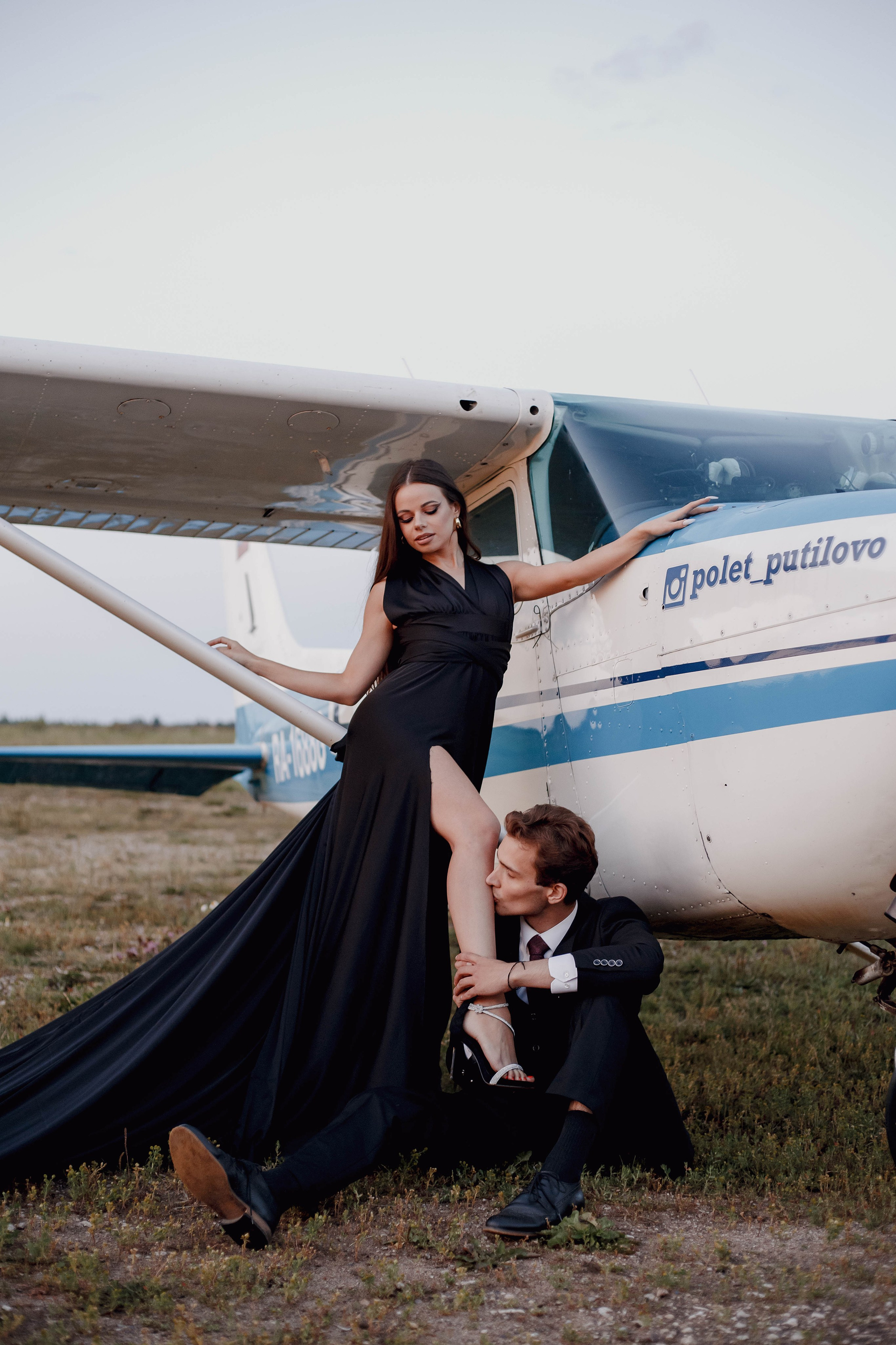 На взлетной полосе. Свадебный фотограф Санкт-Петербург  Москва