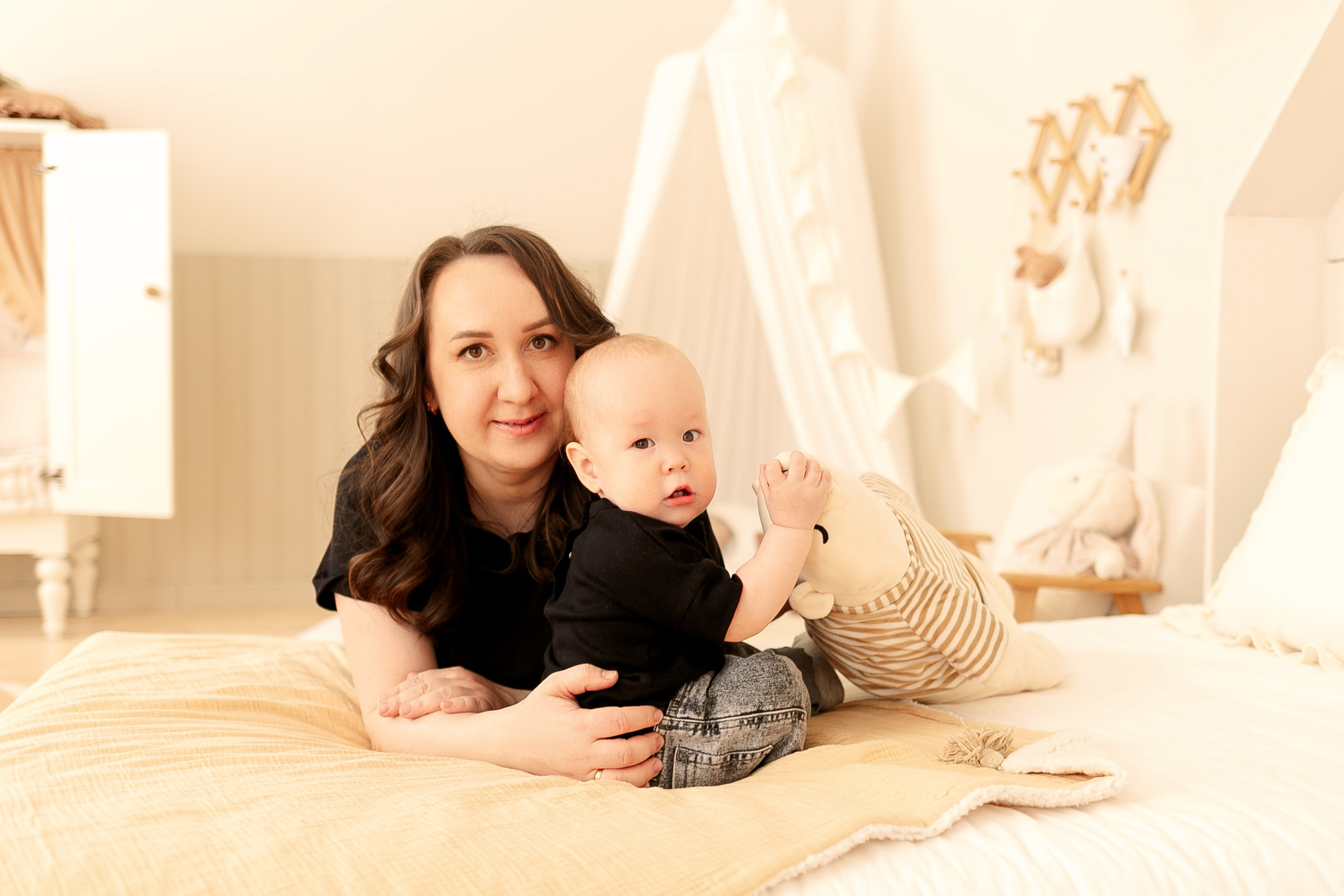 Тимуру 1 годик. Семейный фотограф Фотосессия беременности  Екатеринбург Елена Луткова