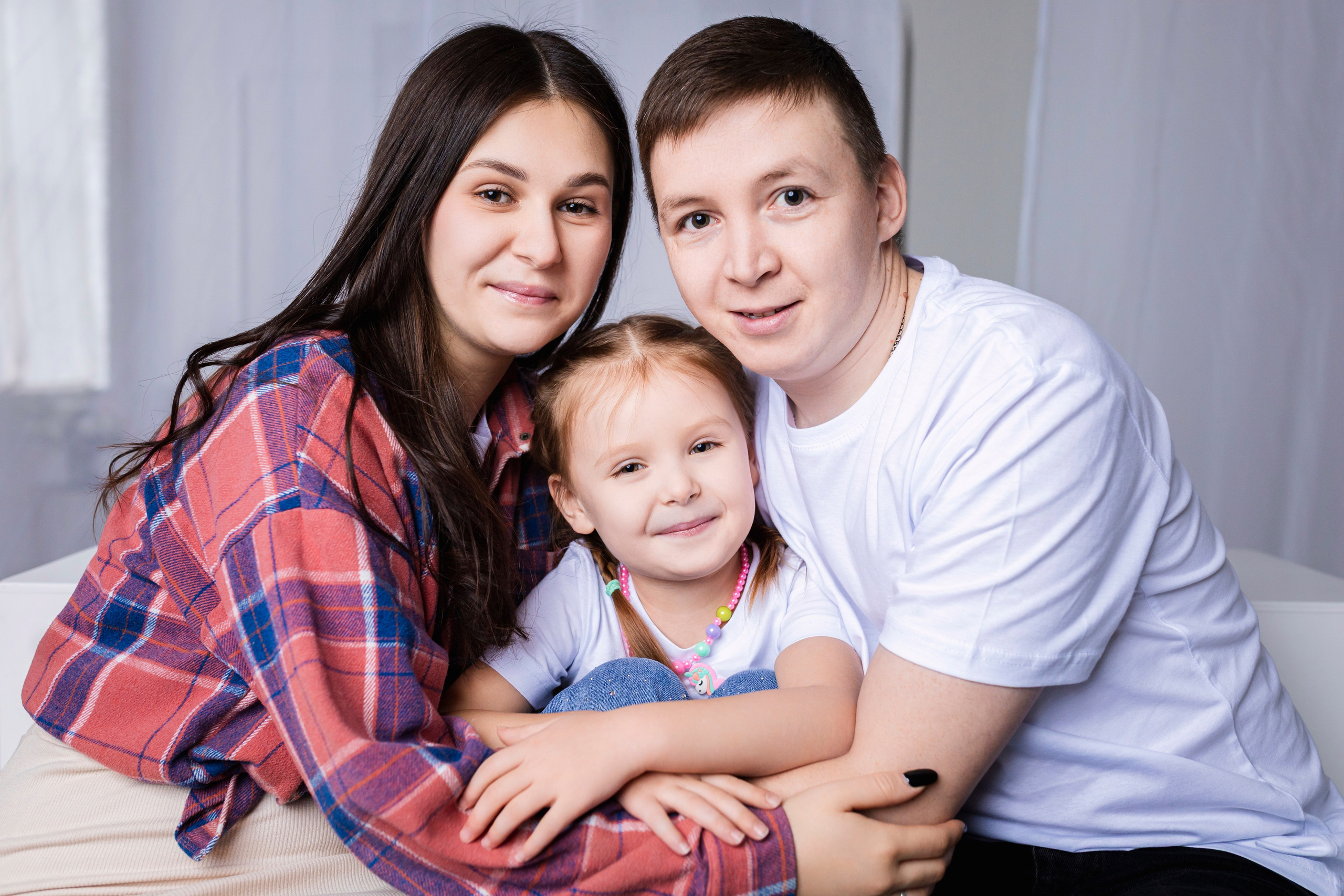 Фотосессия в студии для Дениса Ульяны и Киры. Фотограф Каримов Виктор