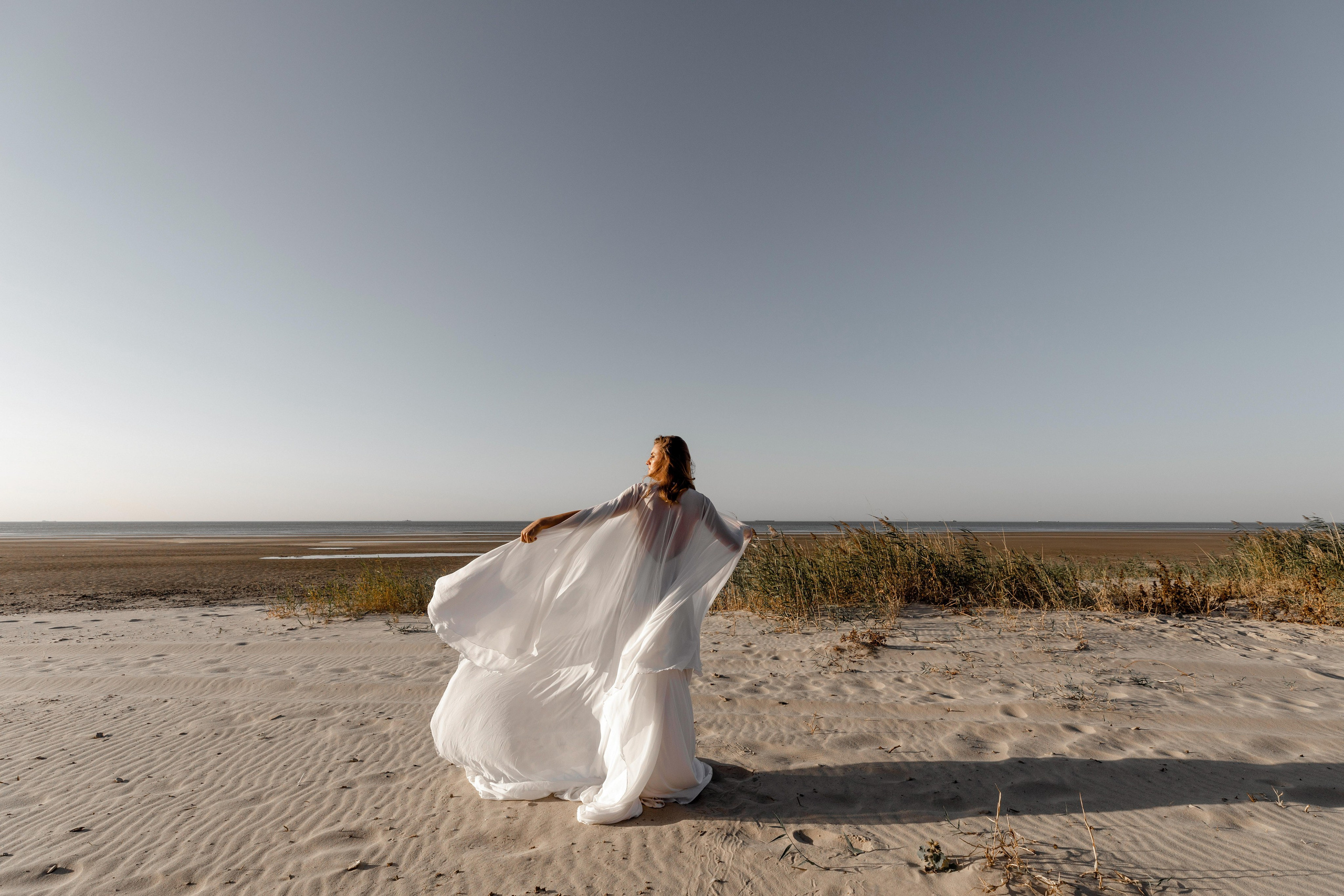 На берегу моря. Свадебный фотограф в Москве Топтыгин Иван
