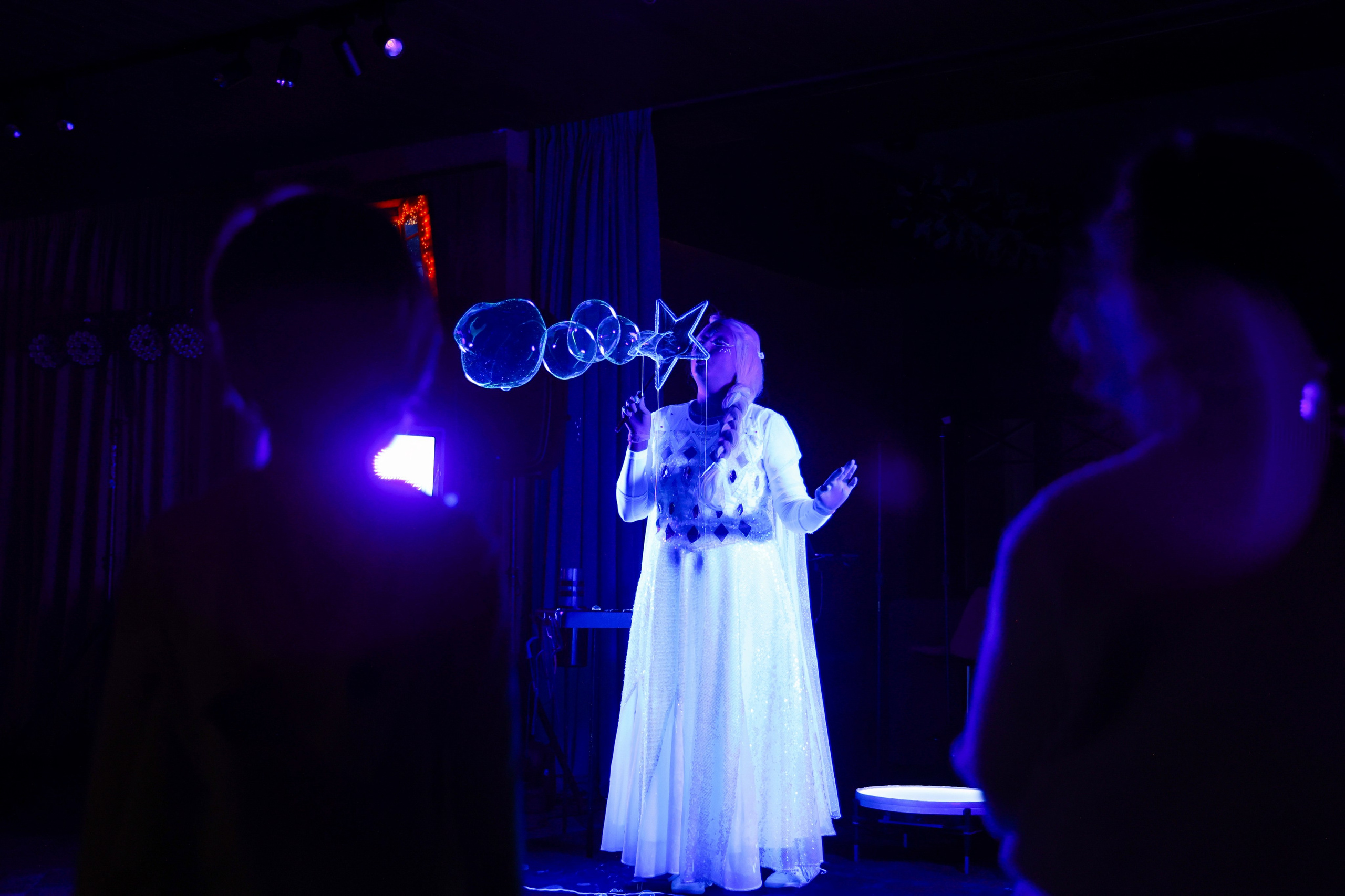 Новогодние праздники 2024-2025 «За поводом». Сведебный и Event фотограф в Москве Бажина Ирина