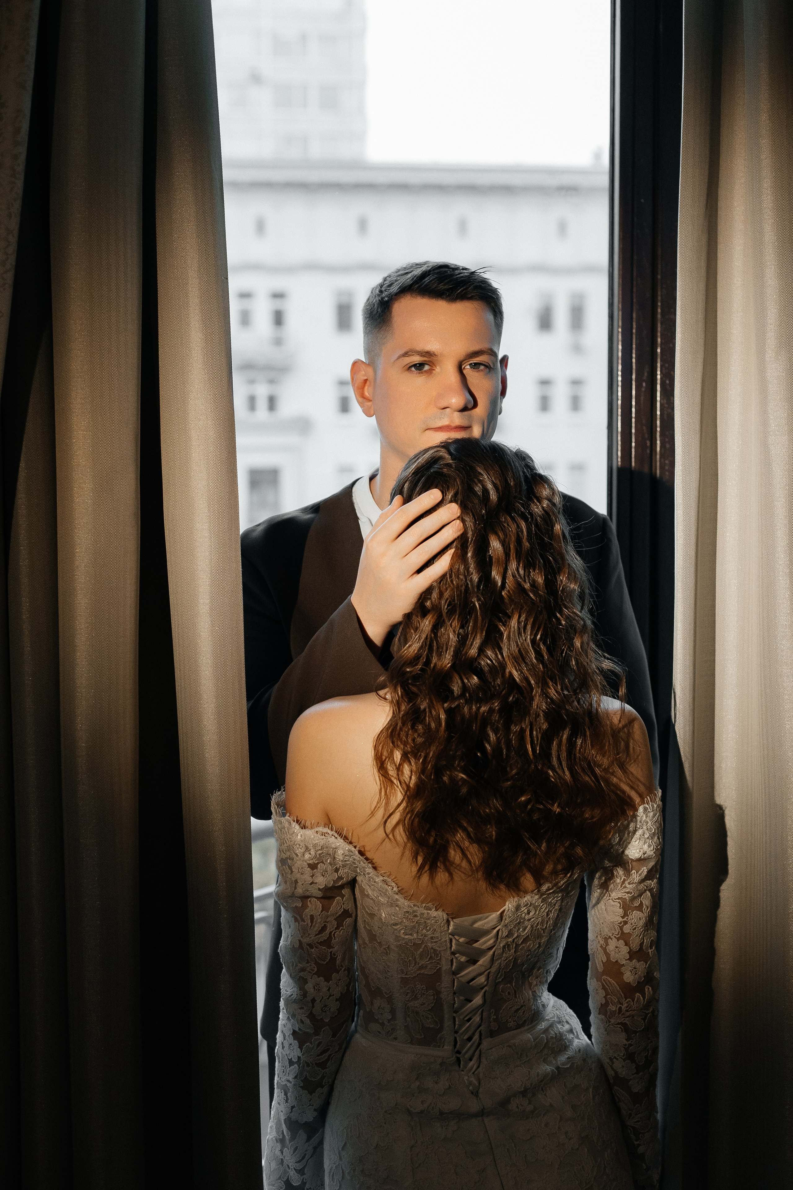 Свадебная фотосессия в отеле The Carlton, Moscow  