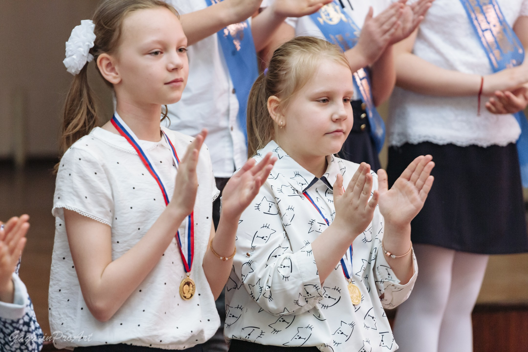 Репортаж в школе на выпускной. Фотограф на выпускной. GagarinProArt