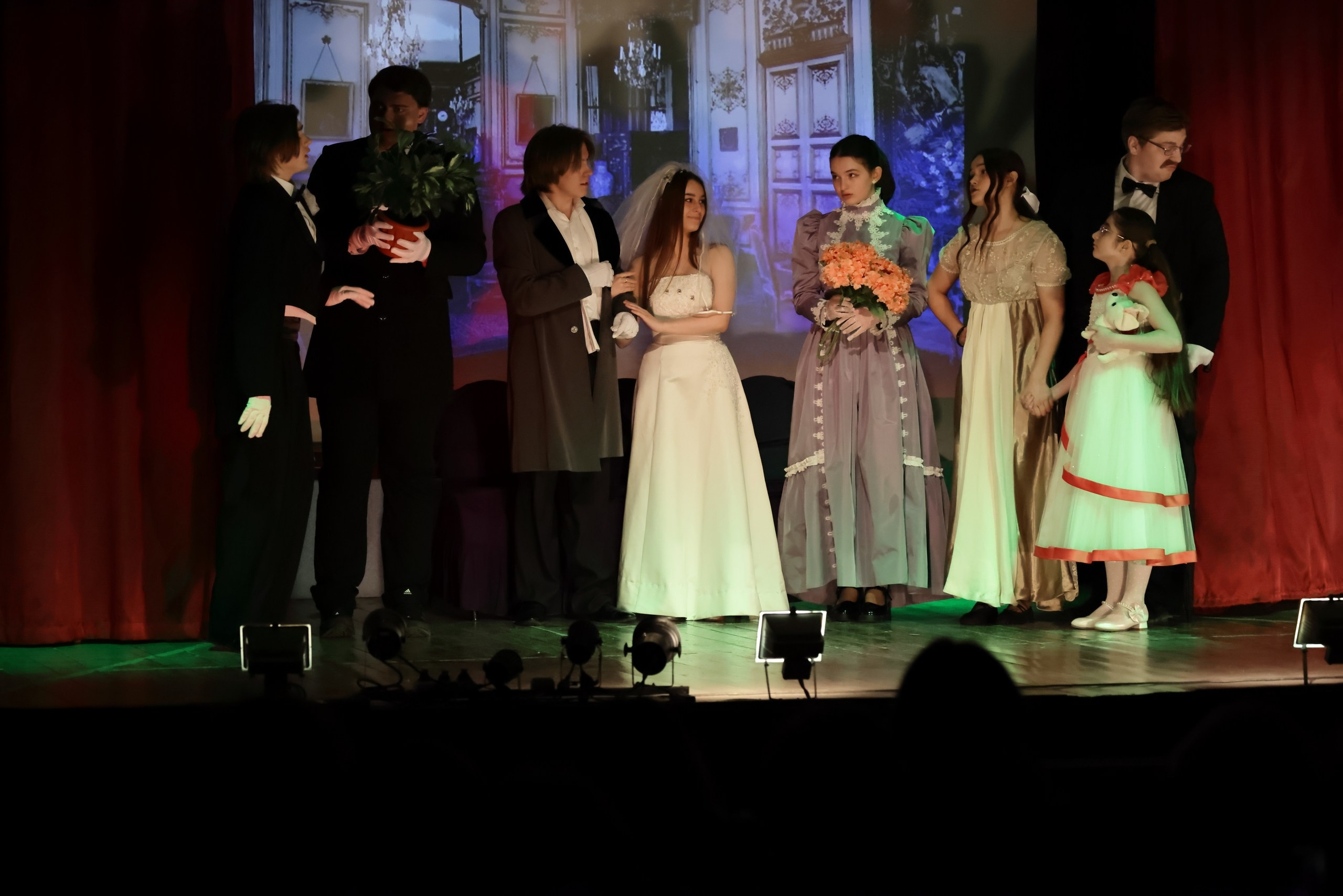 Фотографии "Соломенная шляпка"