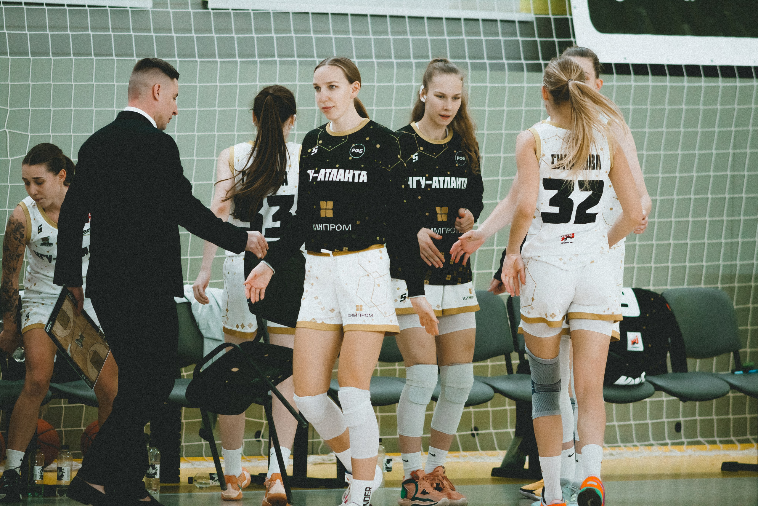 Атланта-Юность / 1. Фотография