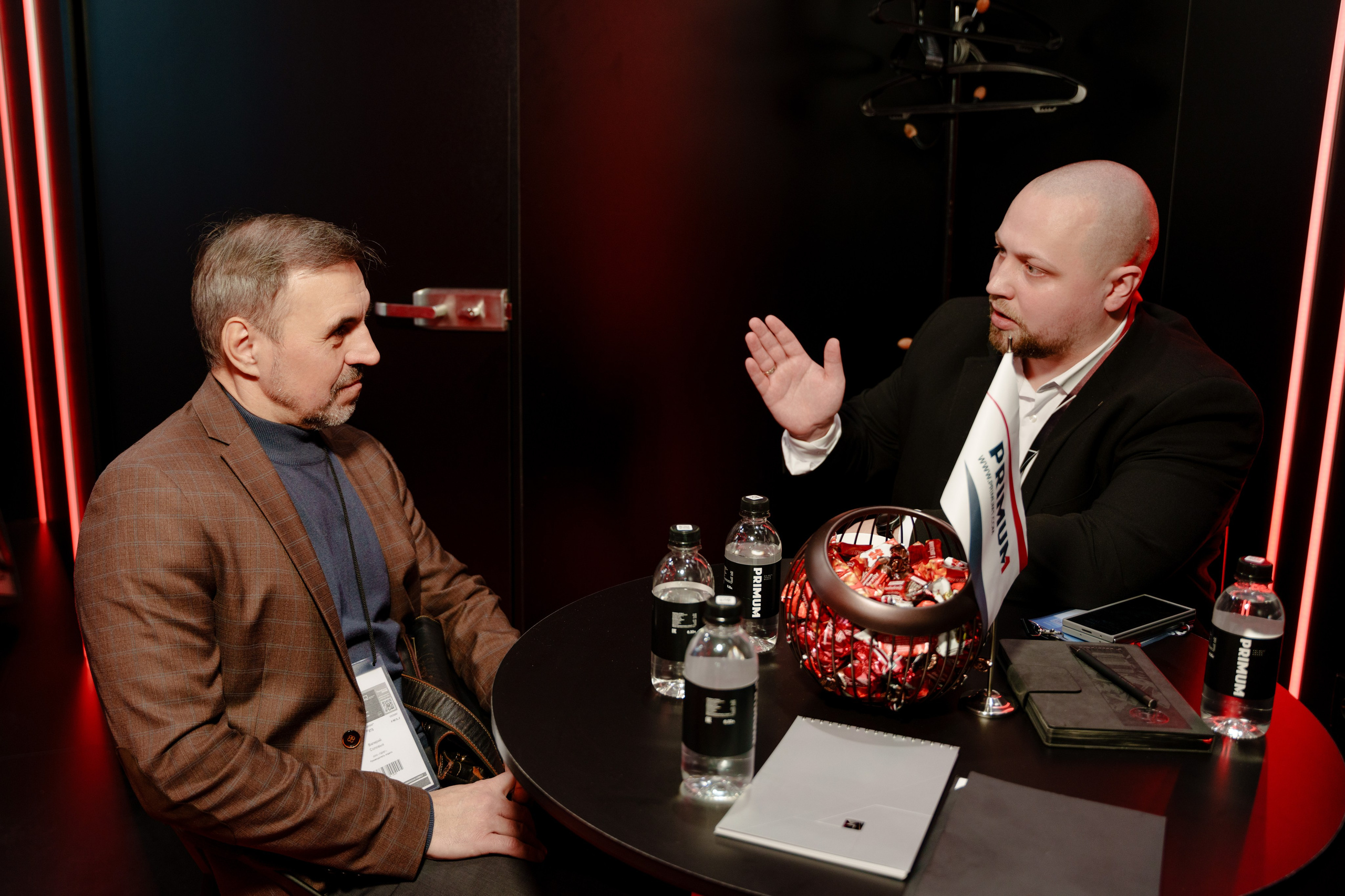 Репортажный фотограф на экспо Крокус. Репортажный фотограф Москва Сергей Дружинин