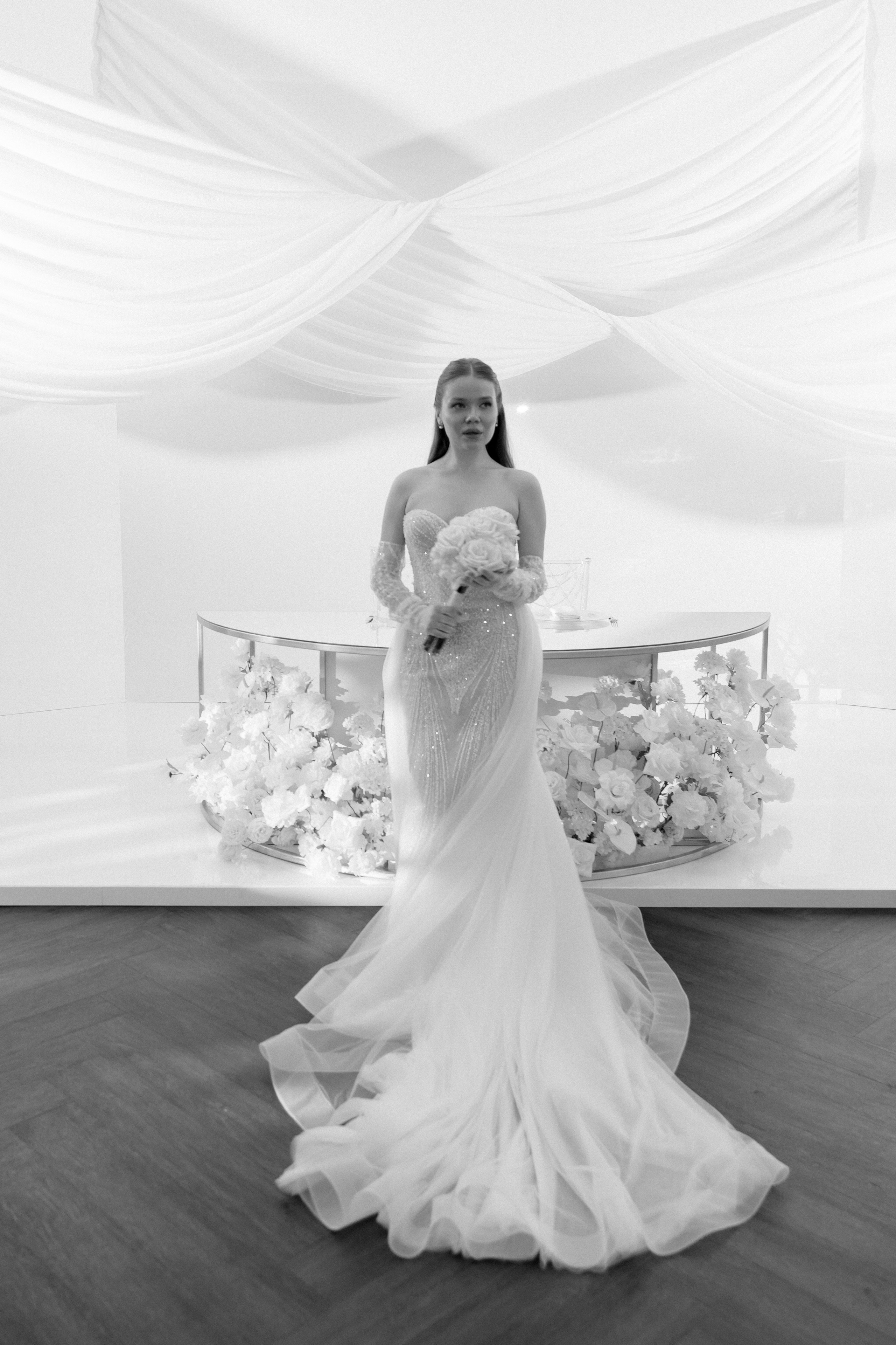 СВАДЕБНАЯ СЬЕМКА СБОРОВ В ОТЕЛЕ И ВЫЕЗД НА ЦЕРЕМОНИЮ (СНЯТО В СИБИРЕ В НИЖНЕВАРТОВСКЕ). Профессиональный фотограф, Санкт-Петербург — Виктория Богомолова