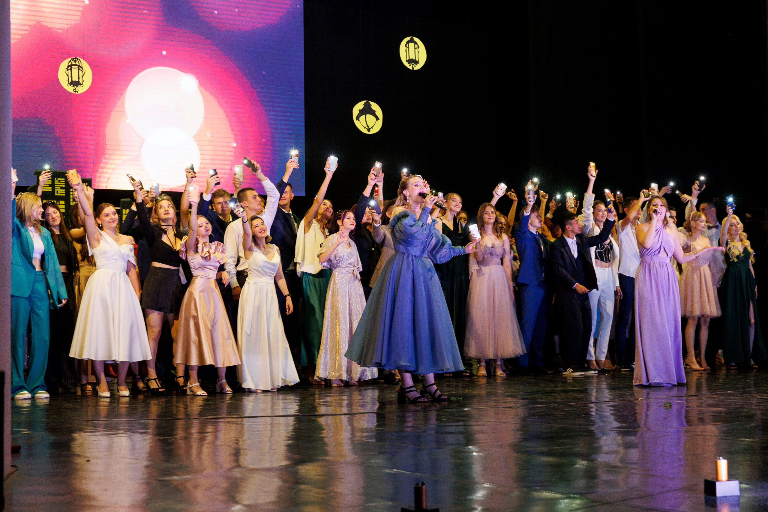 Выпускной — 2023 г. Фотограф Шейдаев Эмин г. Волгоград