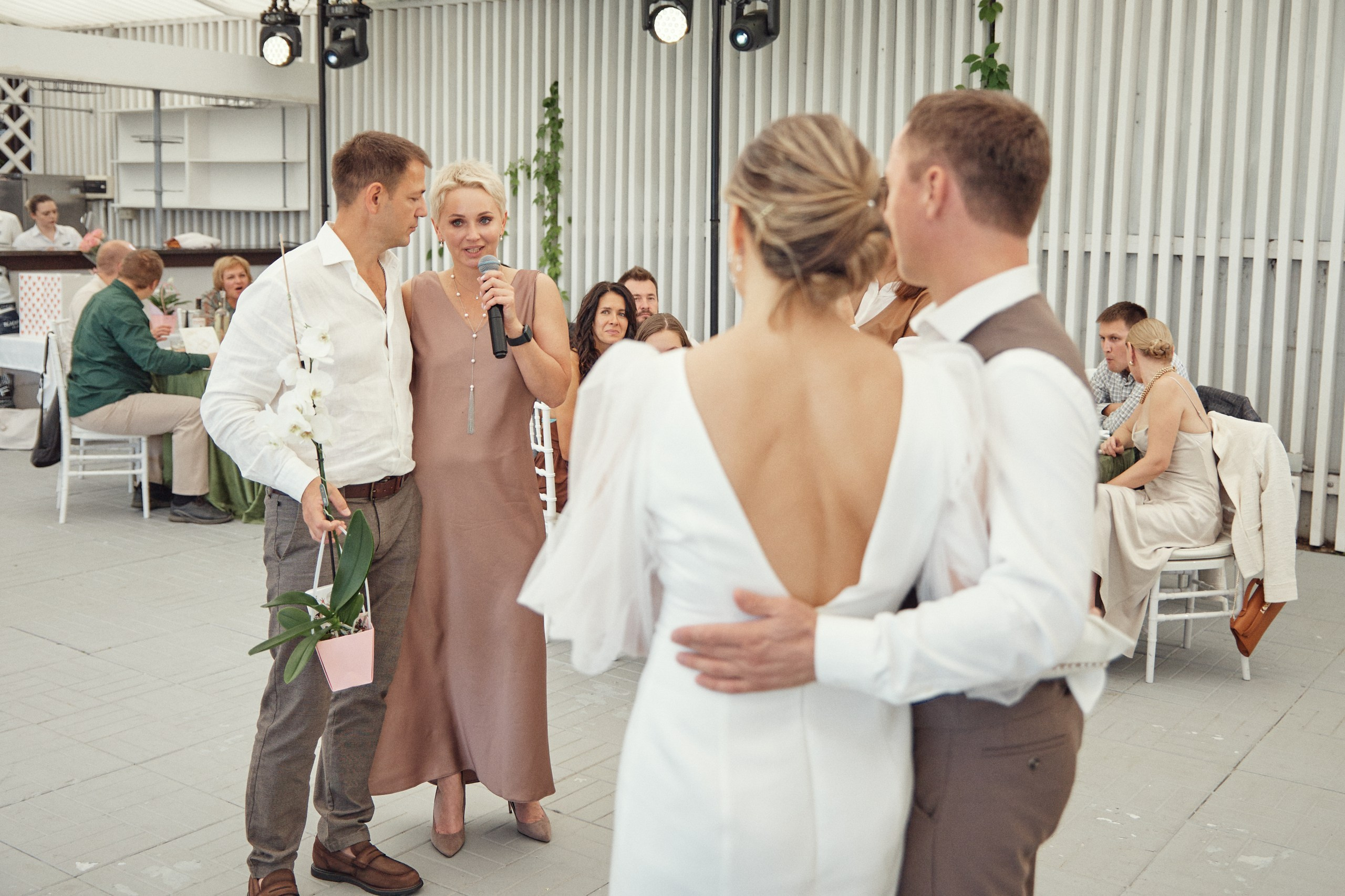 Счастье здесь. Свадебный фотограф Антон Артюшин. Работаю в Нижнем Новгороде и Москве