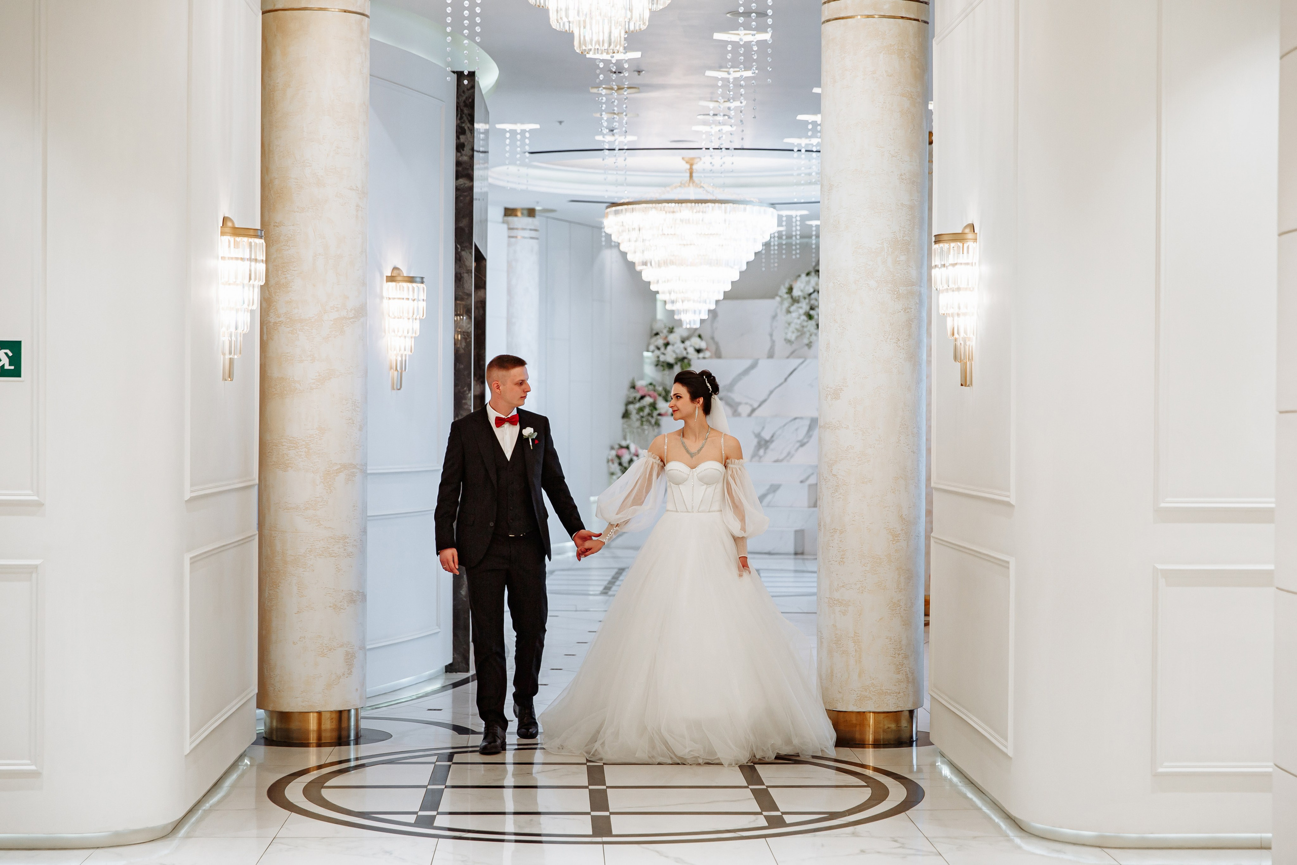 ЗАГС в ТЦ Вегас Крокус сити, регистрация брака, фото, видео. Свадебный фотограф Москва и МО Сергей Киржаев