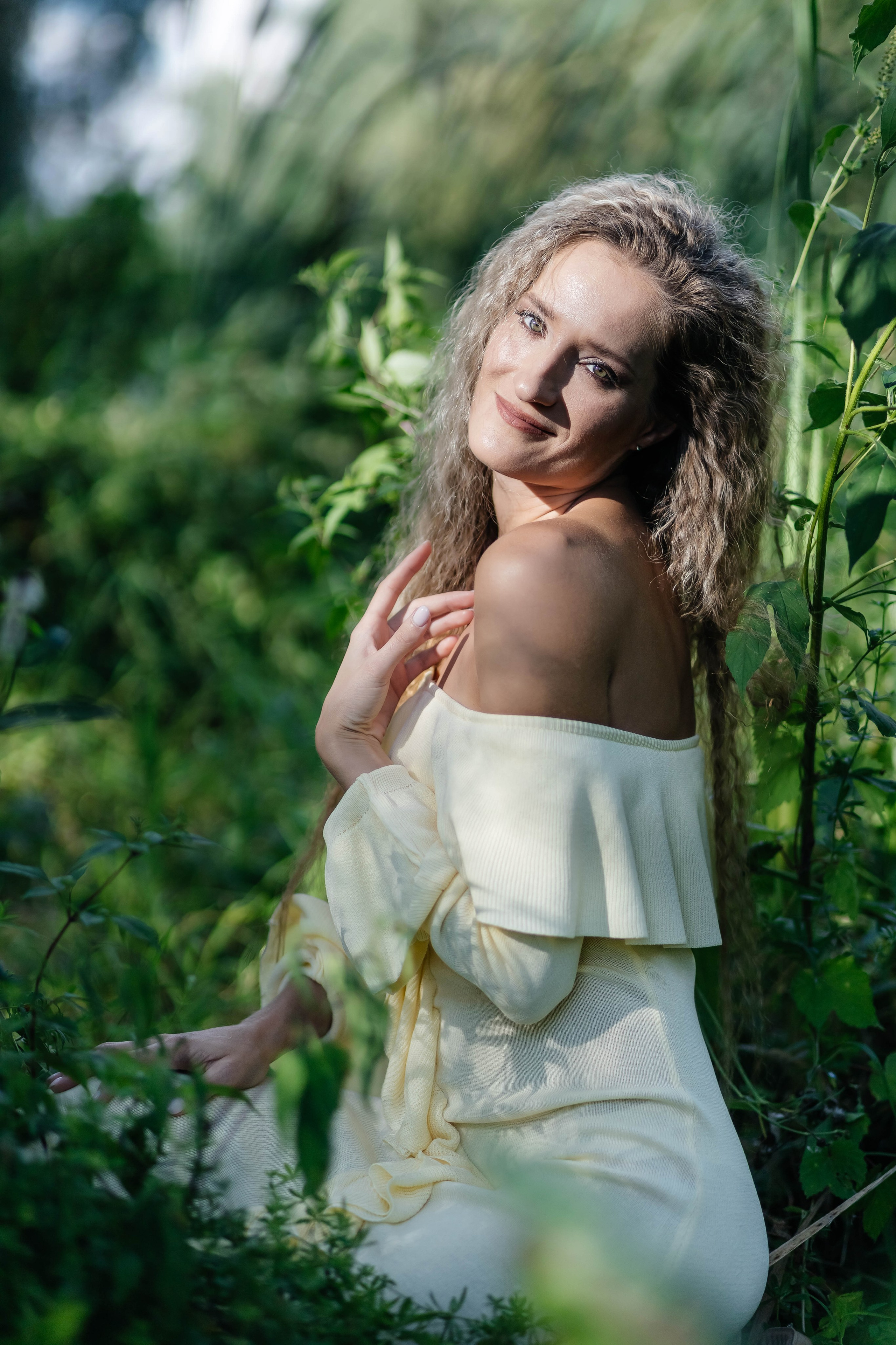 Людмила прогулочная съёмка. Женский фотограф в Оренбурге Ирина Заводчикова