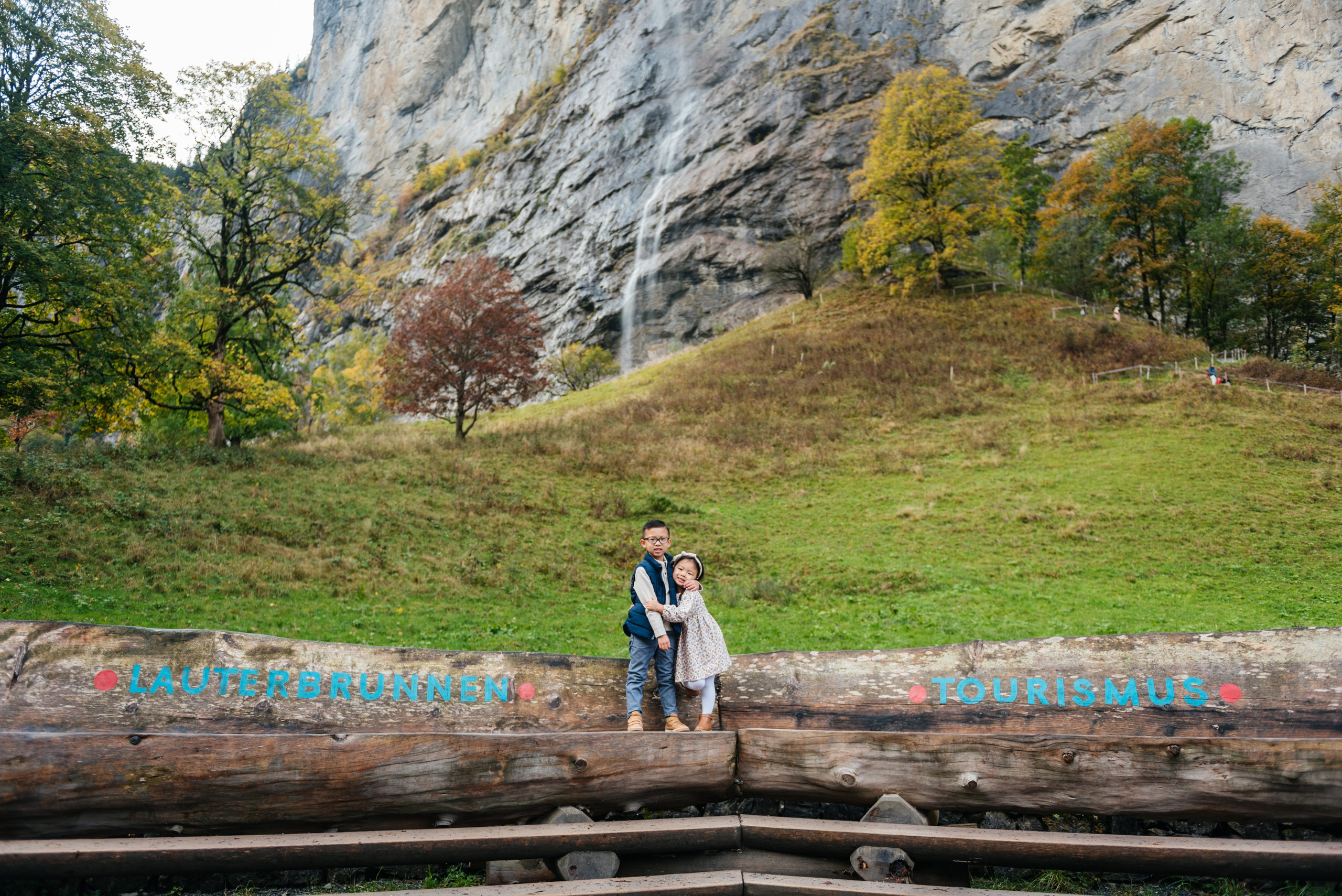 Tien, Kenny, Emily and Austin (Lauterbrunnen). Photographer in Interlaken area