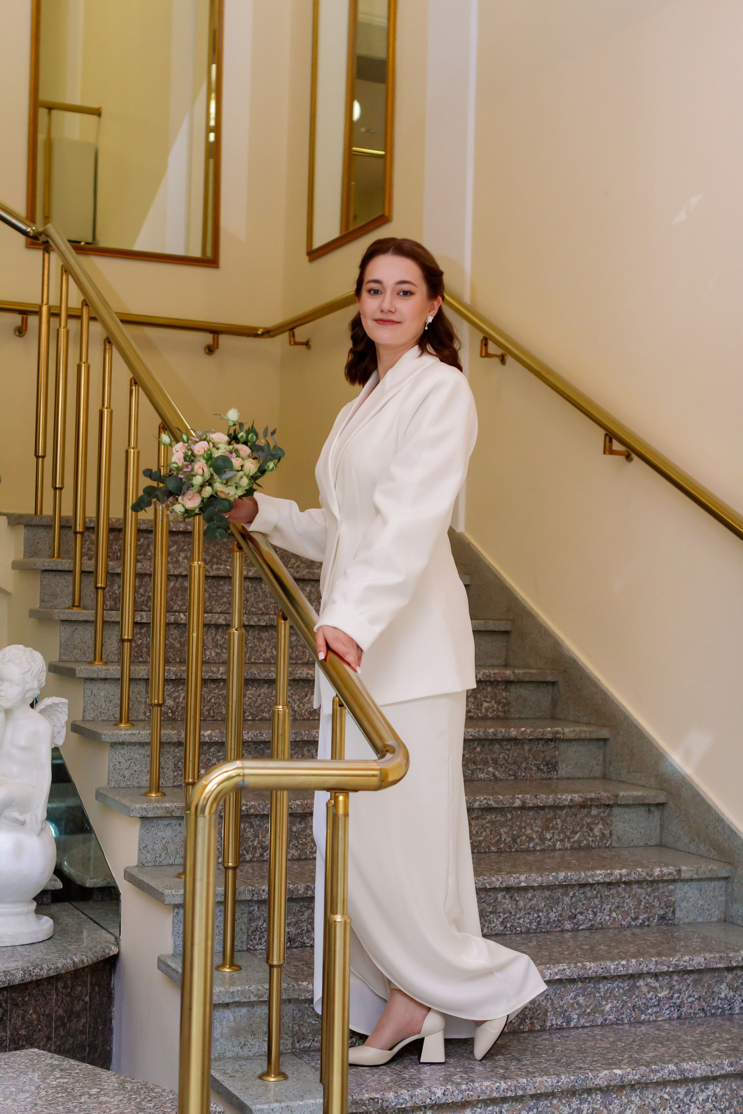 Никита и Елизавета. Свадебная фотосъёмка в ЗАГСе, Екатеринбург. Фотограф в Екатеринбурге Пойгина Елена