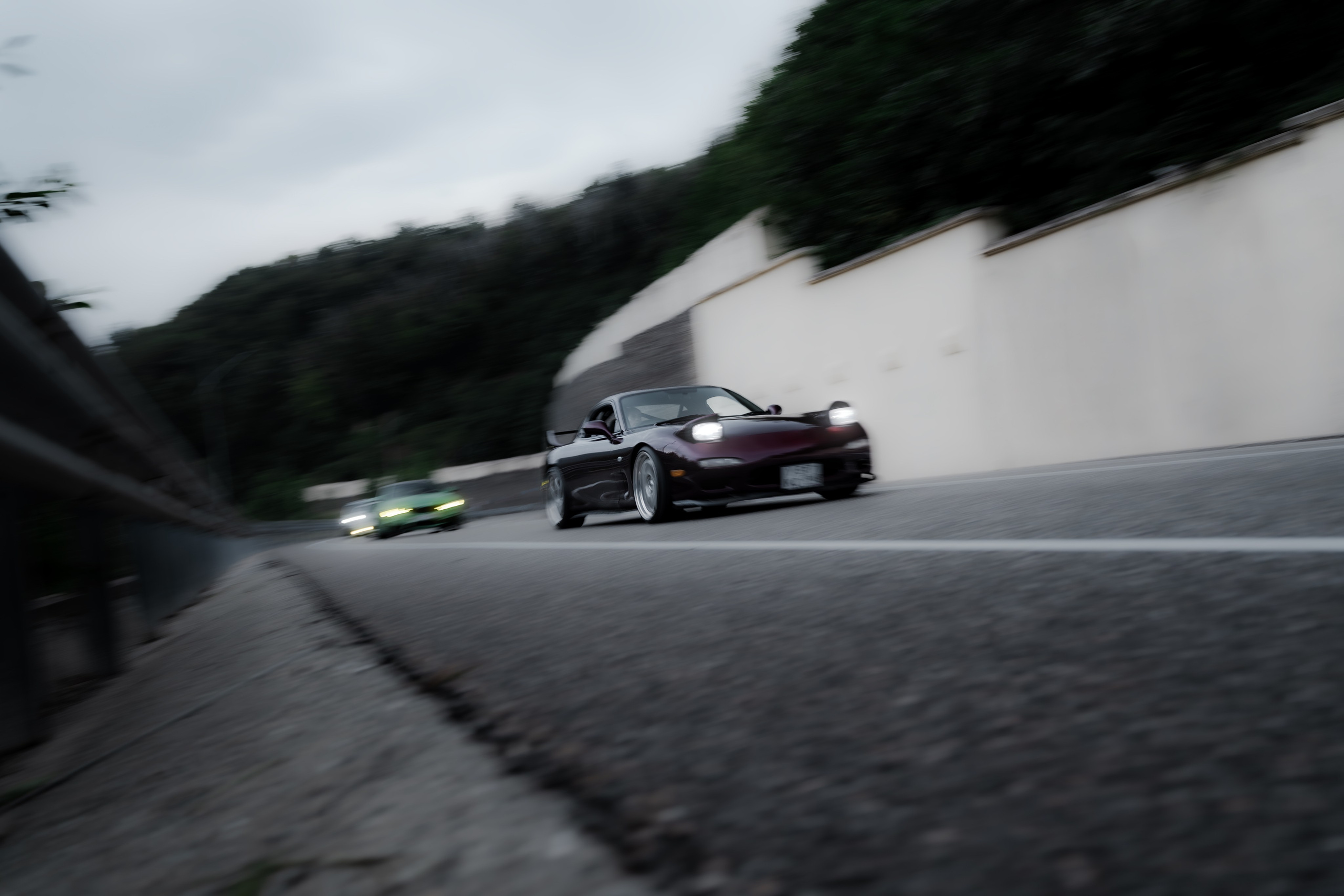 //GROUNDED2025. Автомобильный фотограф