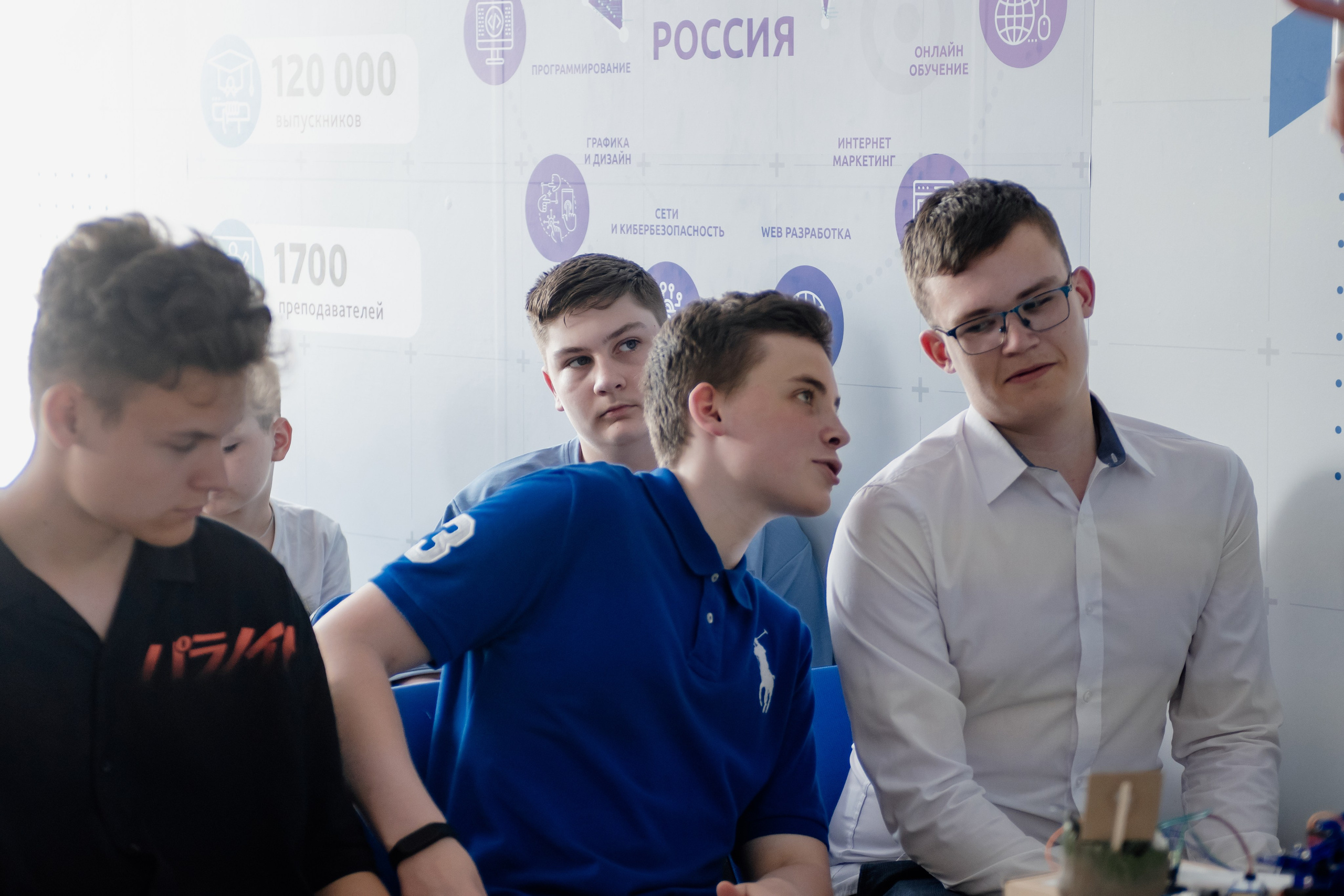 Выпускной: компьютерная академия Топ. Фотограф в Твери Дементьева Анастасия