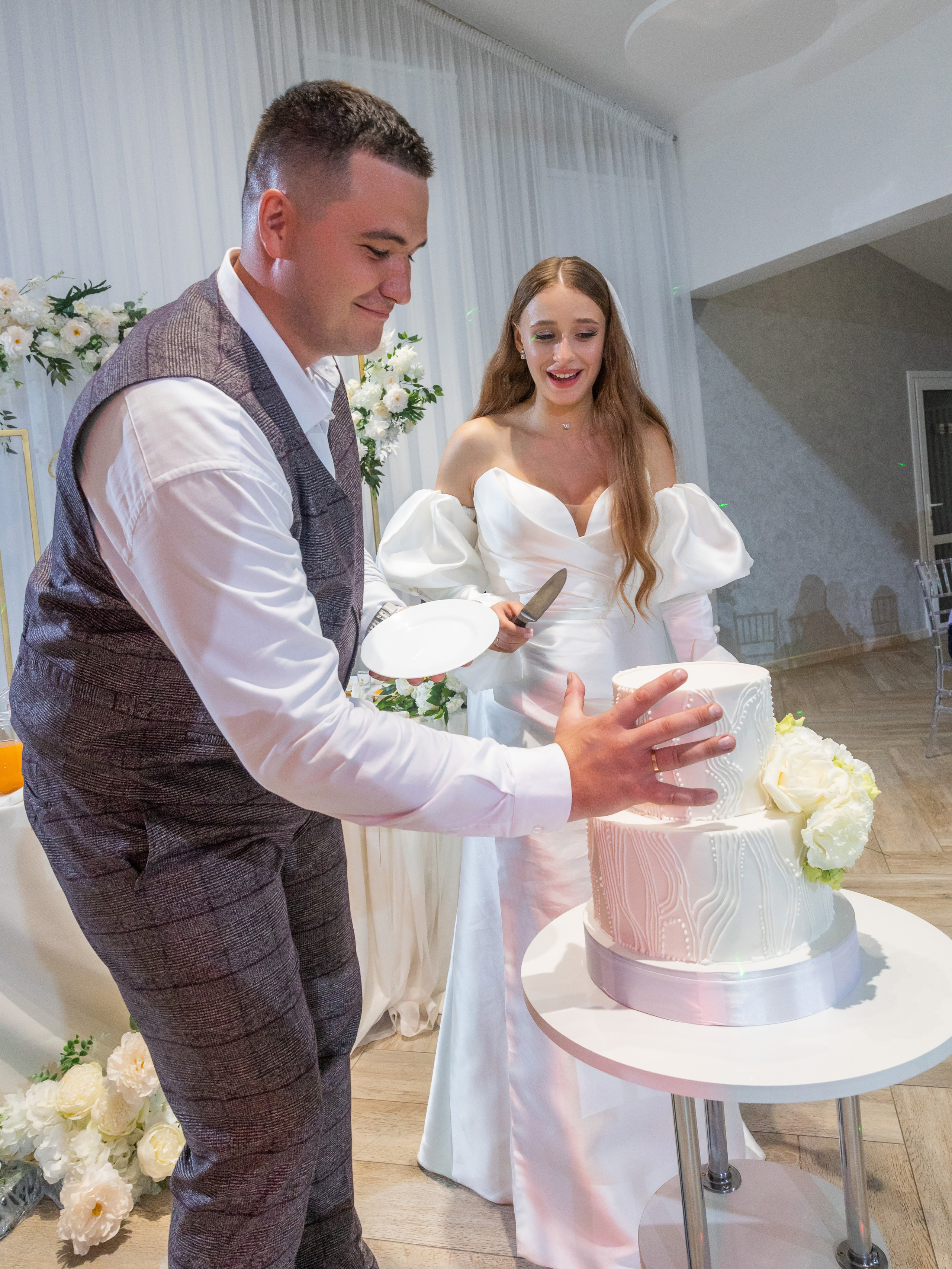 Михаил и Анастасия. Фотограф Петров Александр Свадьбы, Съемка в студии, Выпускные альбомы г. Балашов