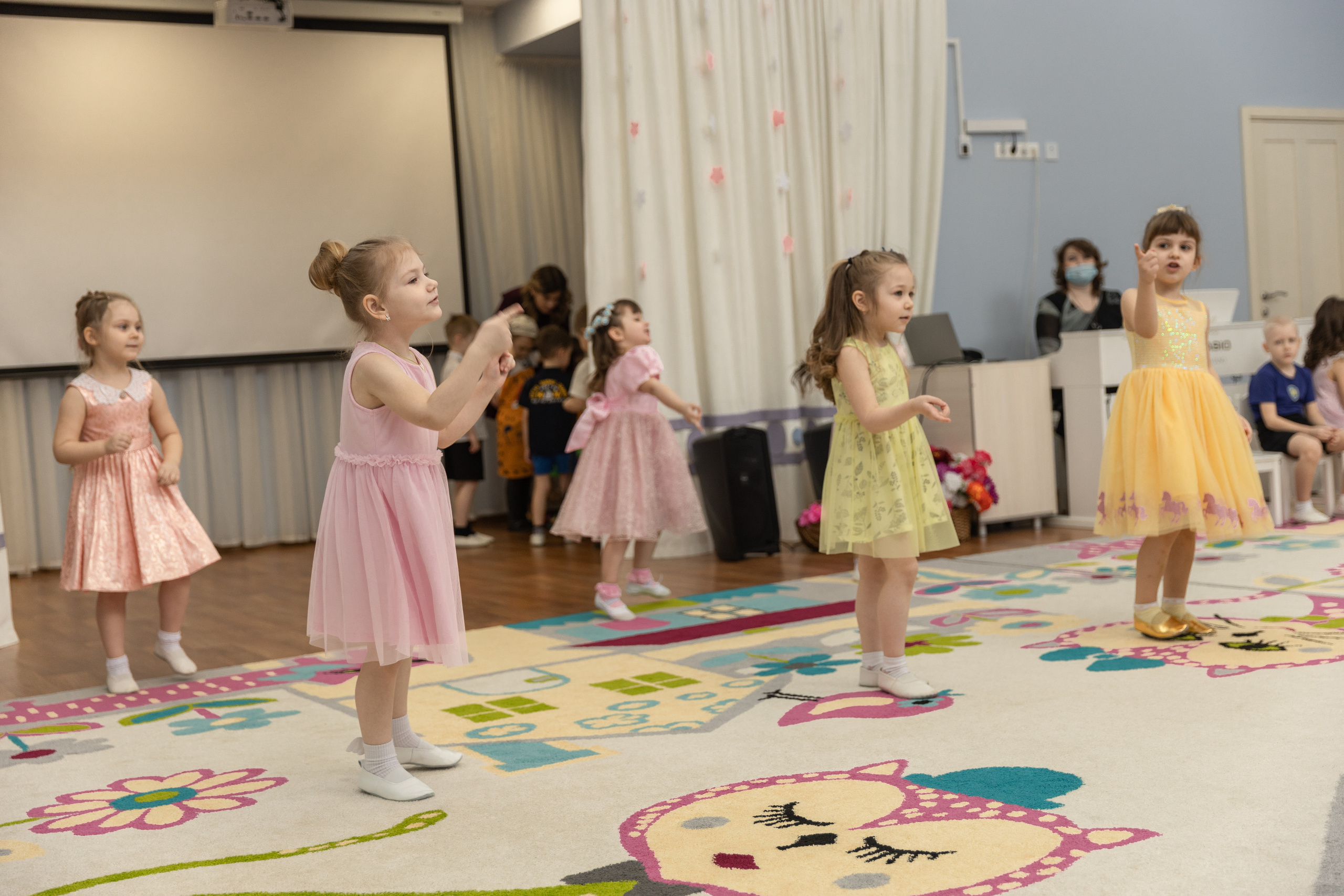 Утренник 8 марта в д/с