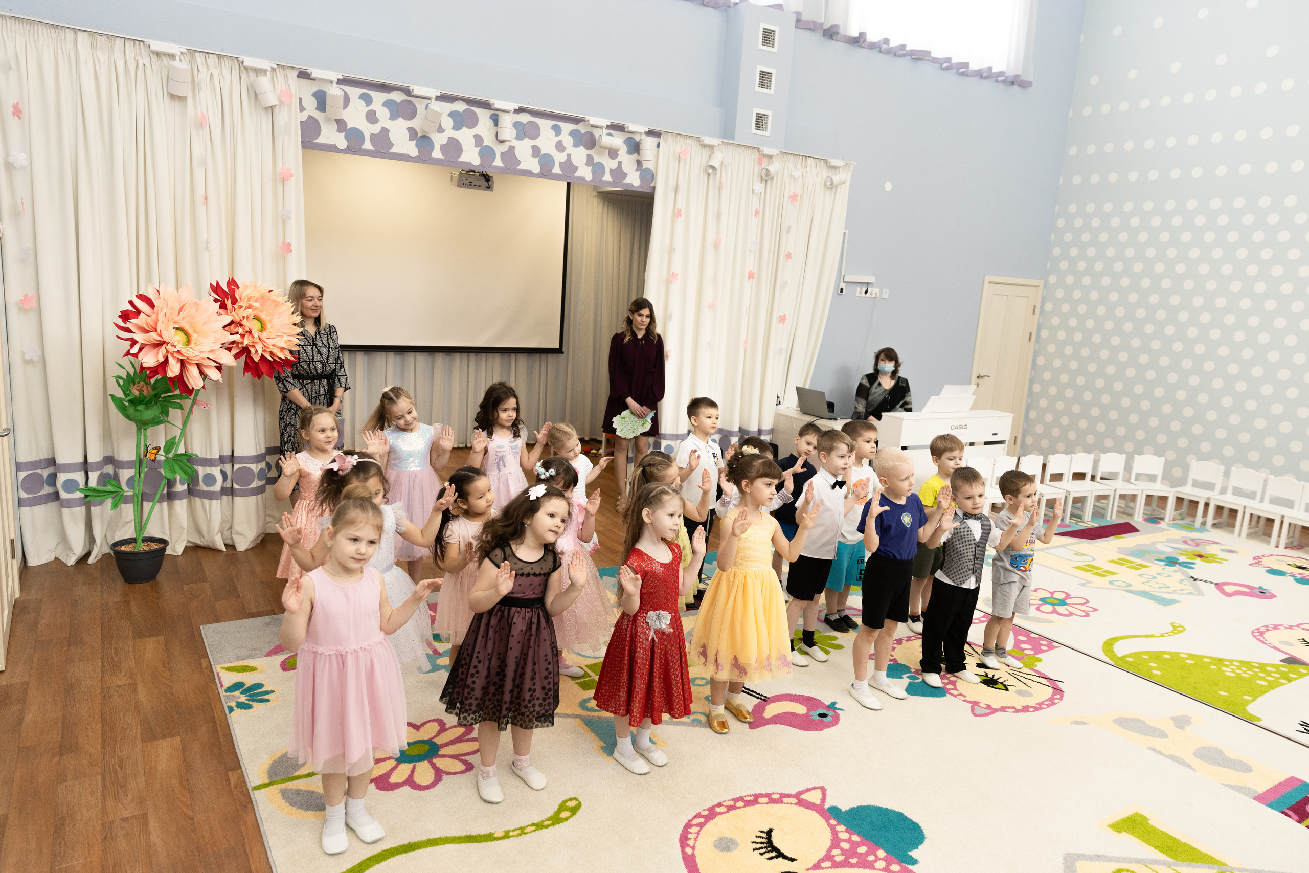 Утренник 8 марта в д/с