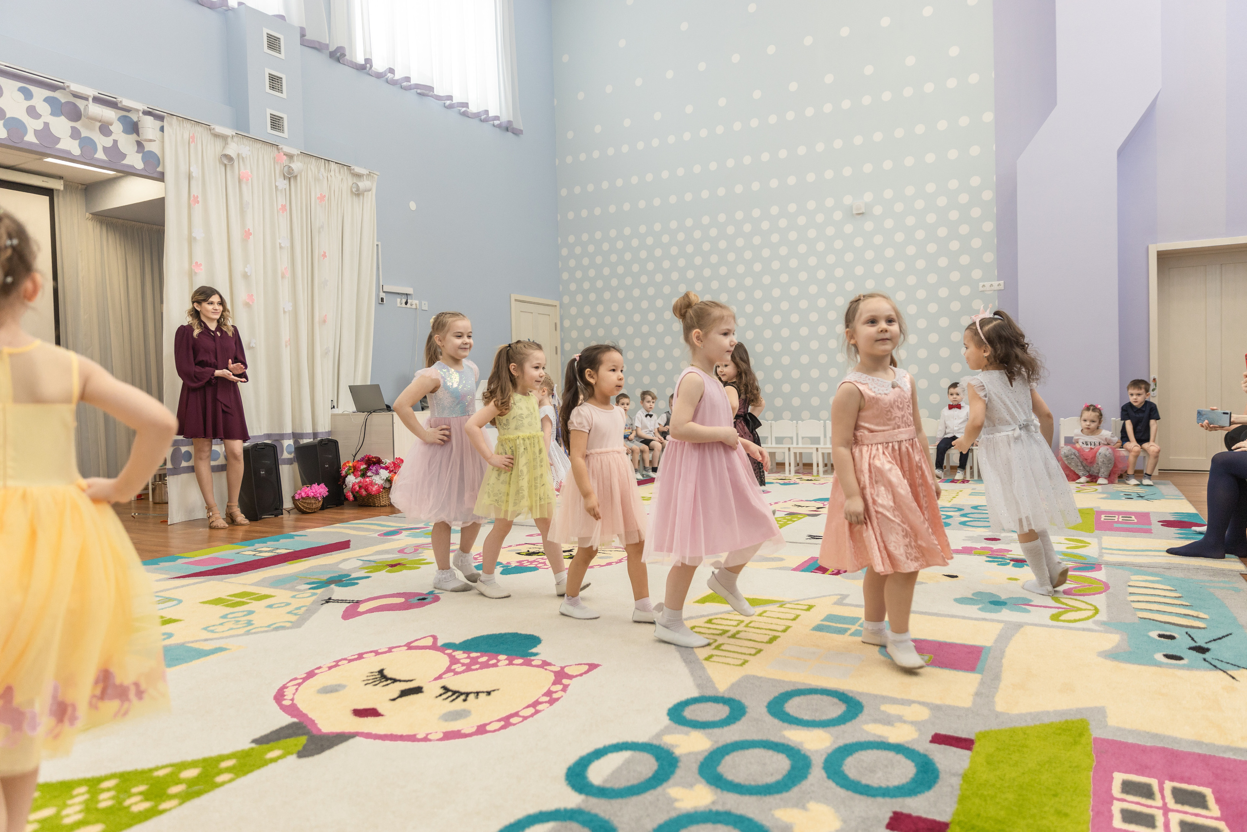 Утренник 8 марта в д/с