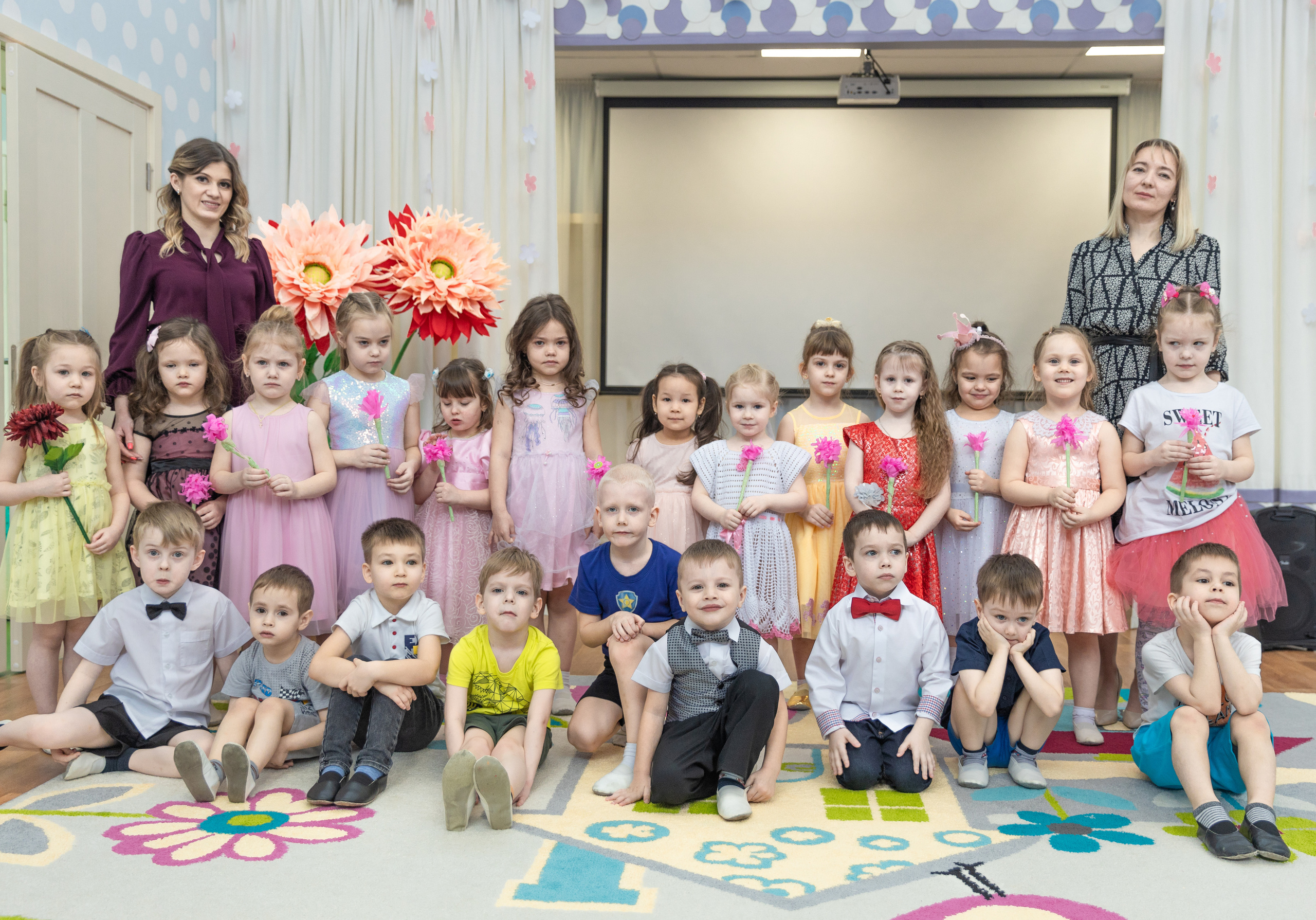 Утренник 8 марта в д/с