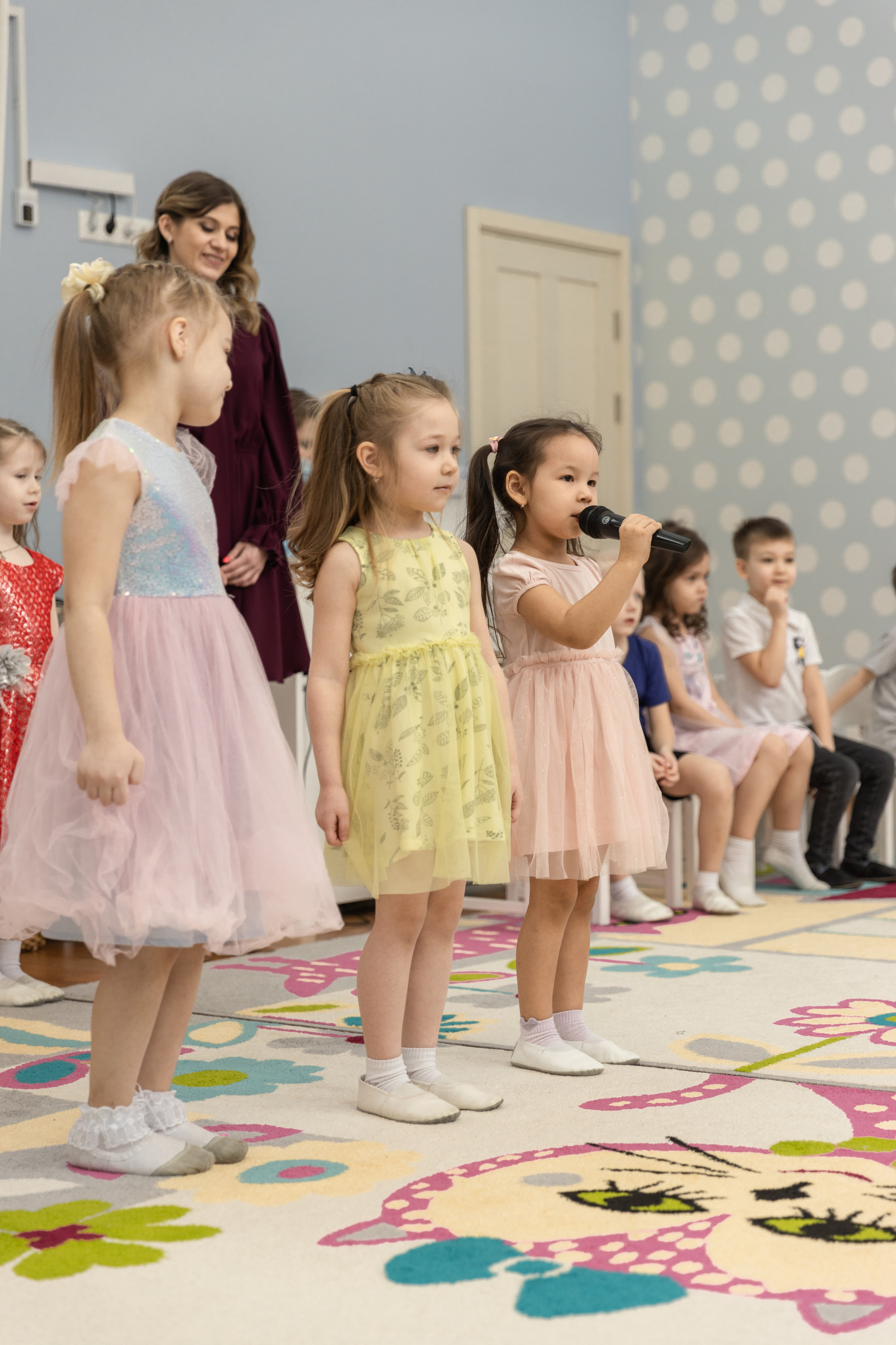 Утренник 8 марта в д/с