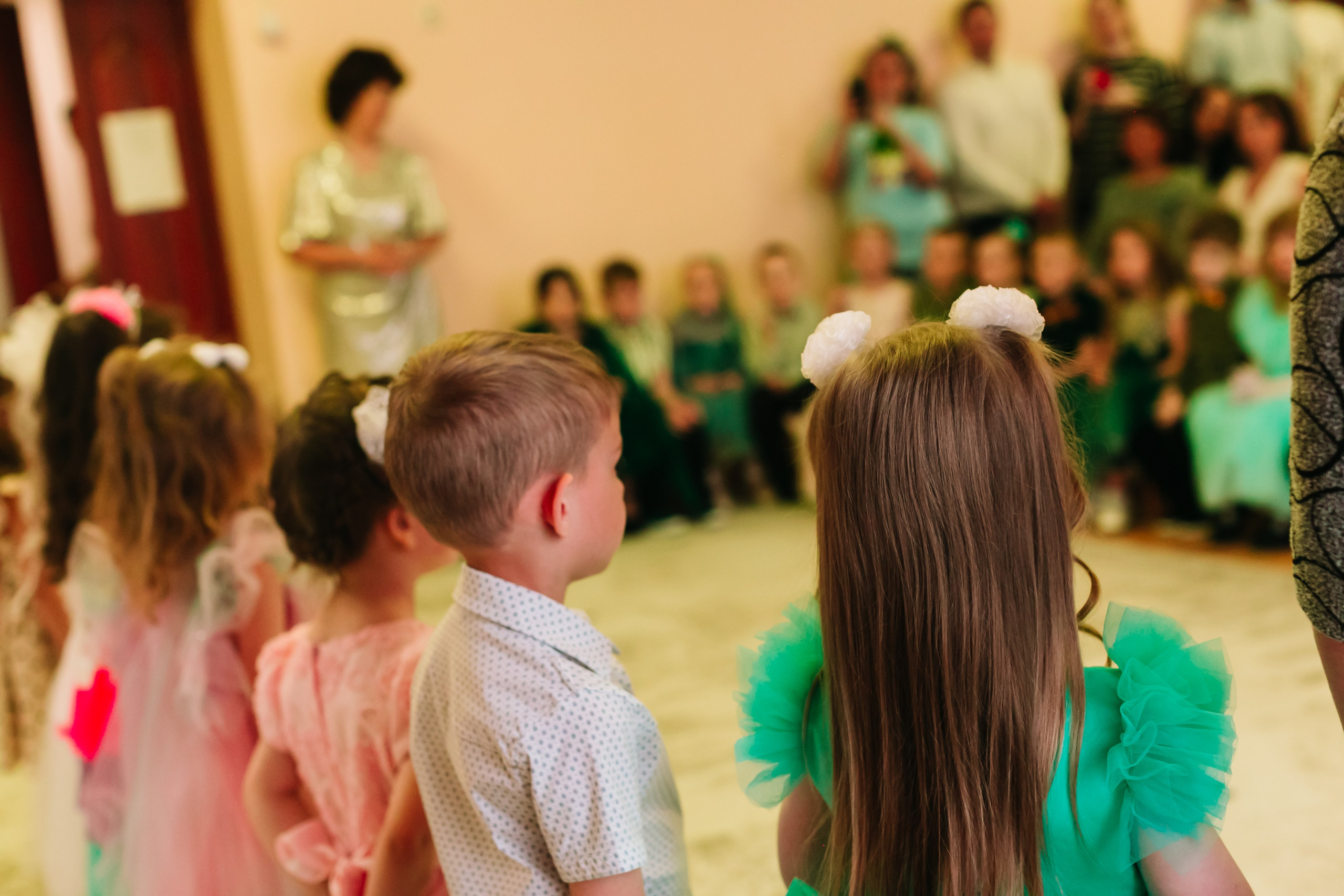 алёна малахова фотограф новосибирск семейный детский домашняя фотосессия в новосибирске день рождения репортажная съёмка фотосессия с лошадьми на конюшне деревня алтай  на природе фотосессия в детском саду мама и сын предложение руки и сердца идея  помолвка фотосессия берег закат детский день рождения годик торт аниматор лофт игровая продолжение следует prodoljenie_sleduet_  корпоратив тимбилдинг первоклашка линейка 